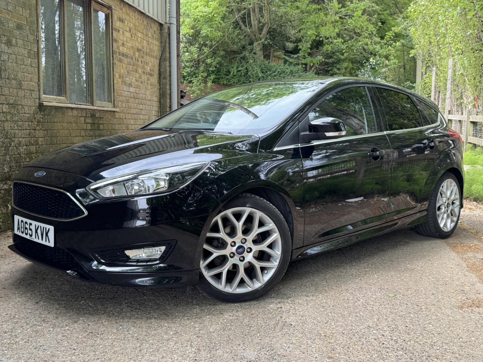 Ford Focus 1.0T EcoBoost Zetec S Hatchback 5dr Petrol Manual Euro 6 (s/s) (125 ps)