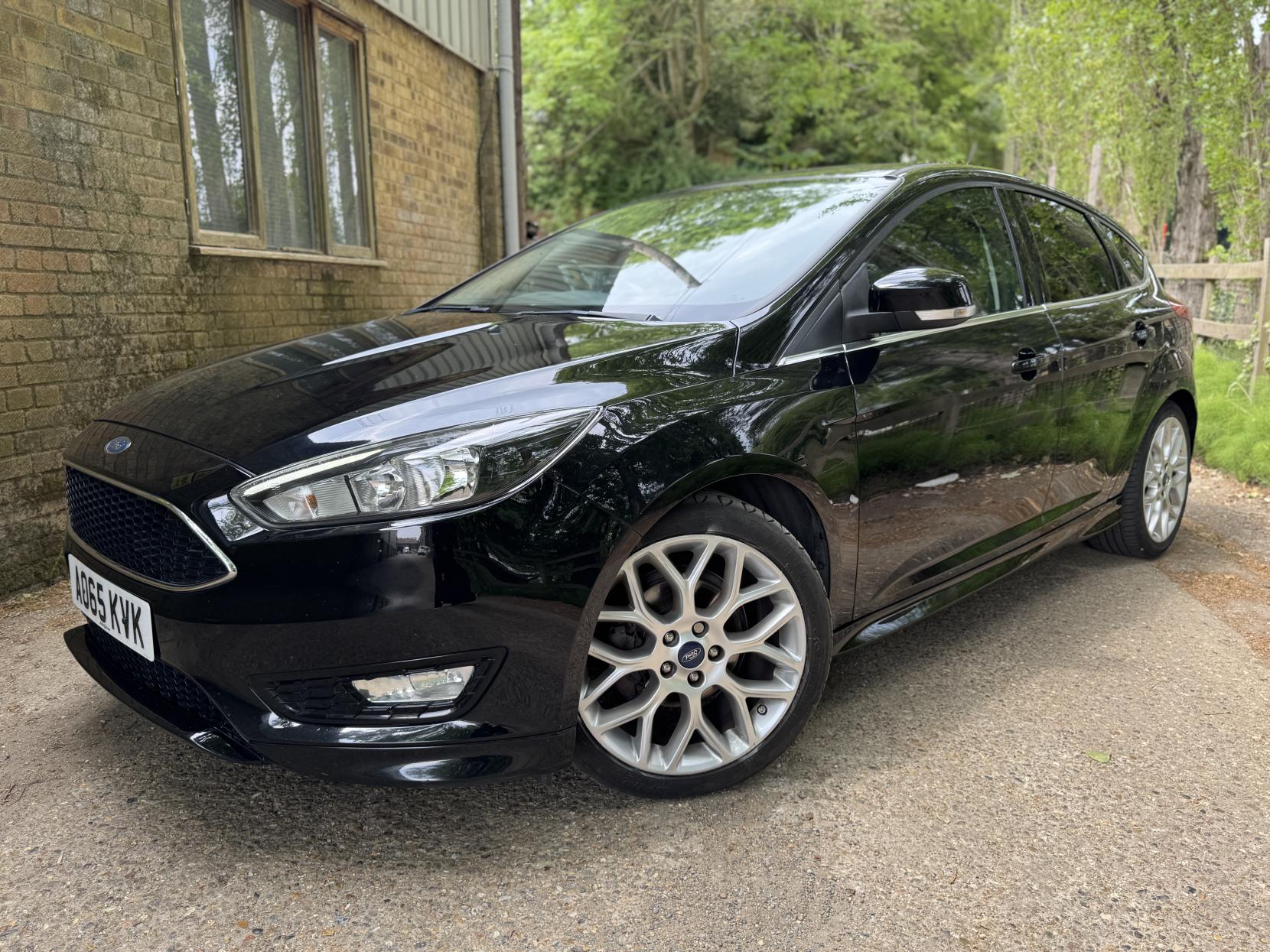 Ford Focus 1.0T EcoBoost Zetec S Hatchback 5dr Petrol Manual Euro 6 (s/s) (125 ps)