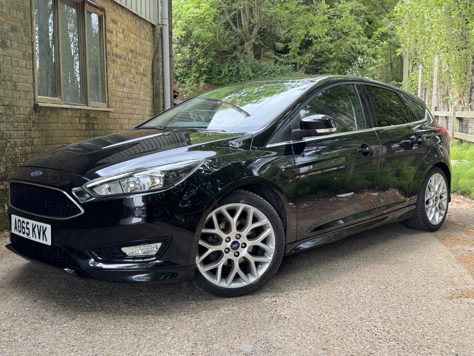 Ford Focus 1.0T EcoBoost Zetec S Hatchback 5dr Petrol Manual Euro 6 (s/s) (125 ps)