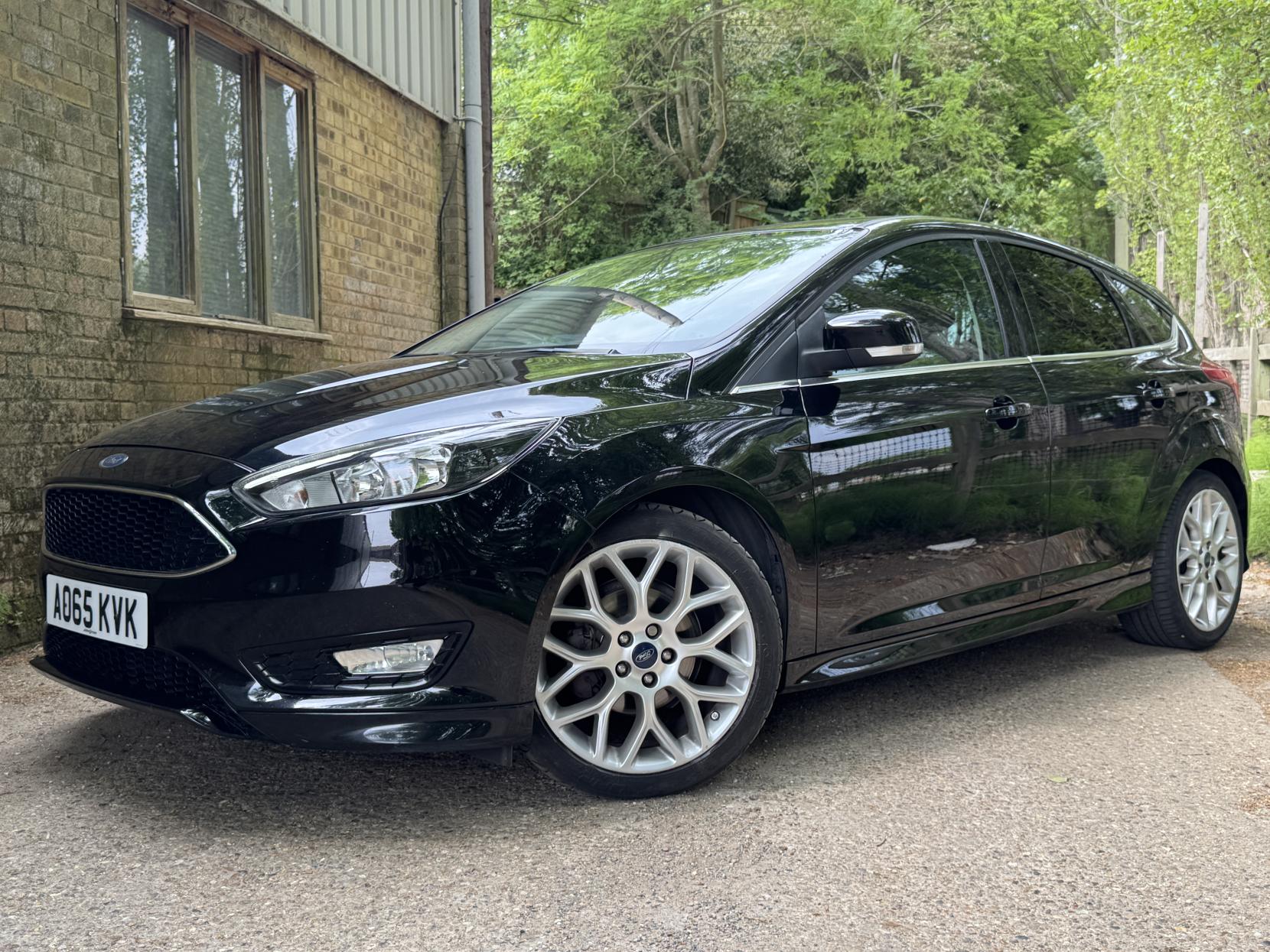 Ford Focus 1.0T EcoBoost Zetec S Hatchback 5dr Petrol Manual Euro 6 (s/s) (125 ps)