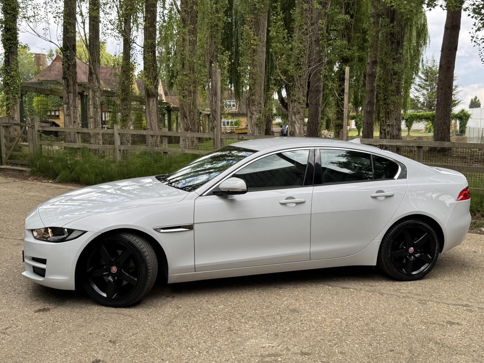Jaguar XE 2.0d SE Saloon 4dr Diesel Manual Euro 6 (s/s) (163 ps)