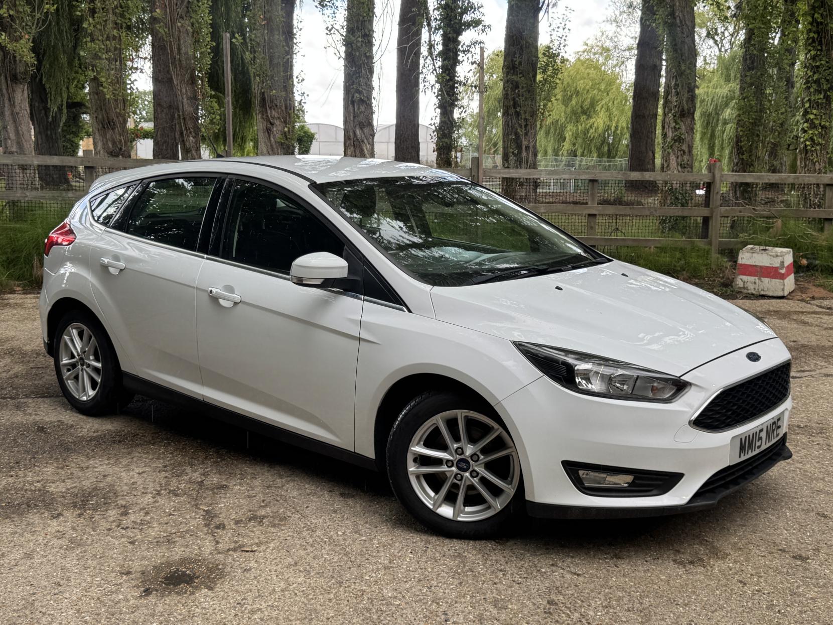 Ford Focus 1.0T EcoBoost Zetec Hatchback 5dr Petrol Manual Euro 6 (s/s) (100 ps)