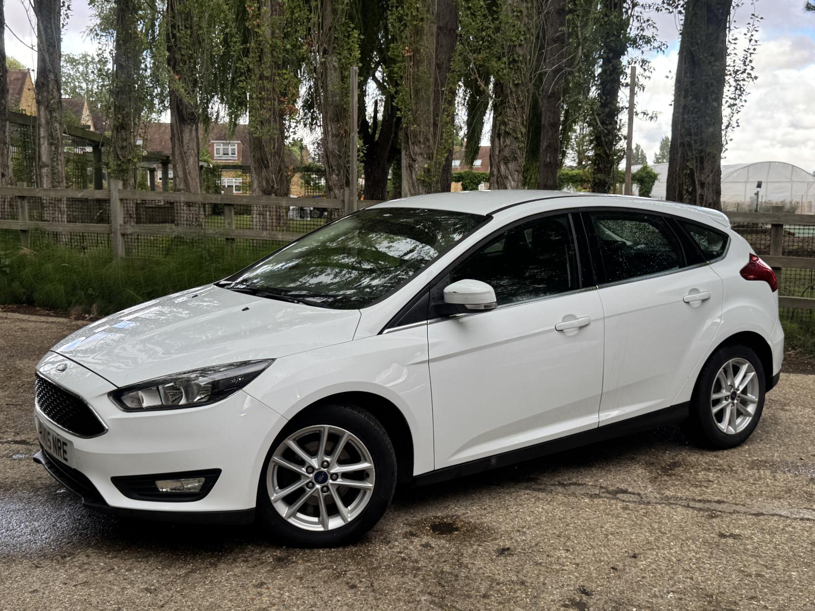 Ford Focus 1.0T EcoBoost Zetec Hatchback 5dr Petrol Manual Euro 6 (s/s) (100 ps)