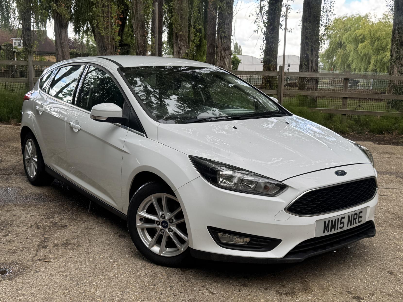 Ford Focus 1.0T EcoBoost Zetec Hatchback 5dr Petrol Manual Euro 6 (s/s) (100 ps)