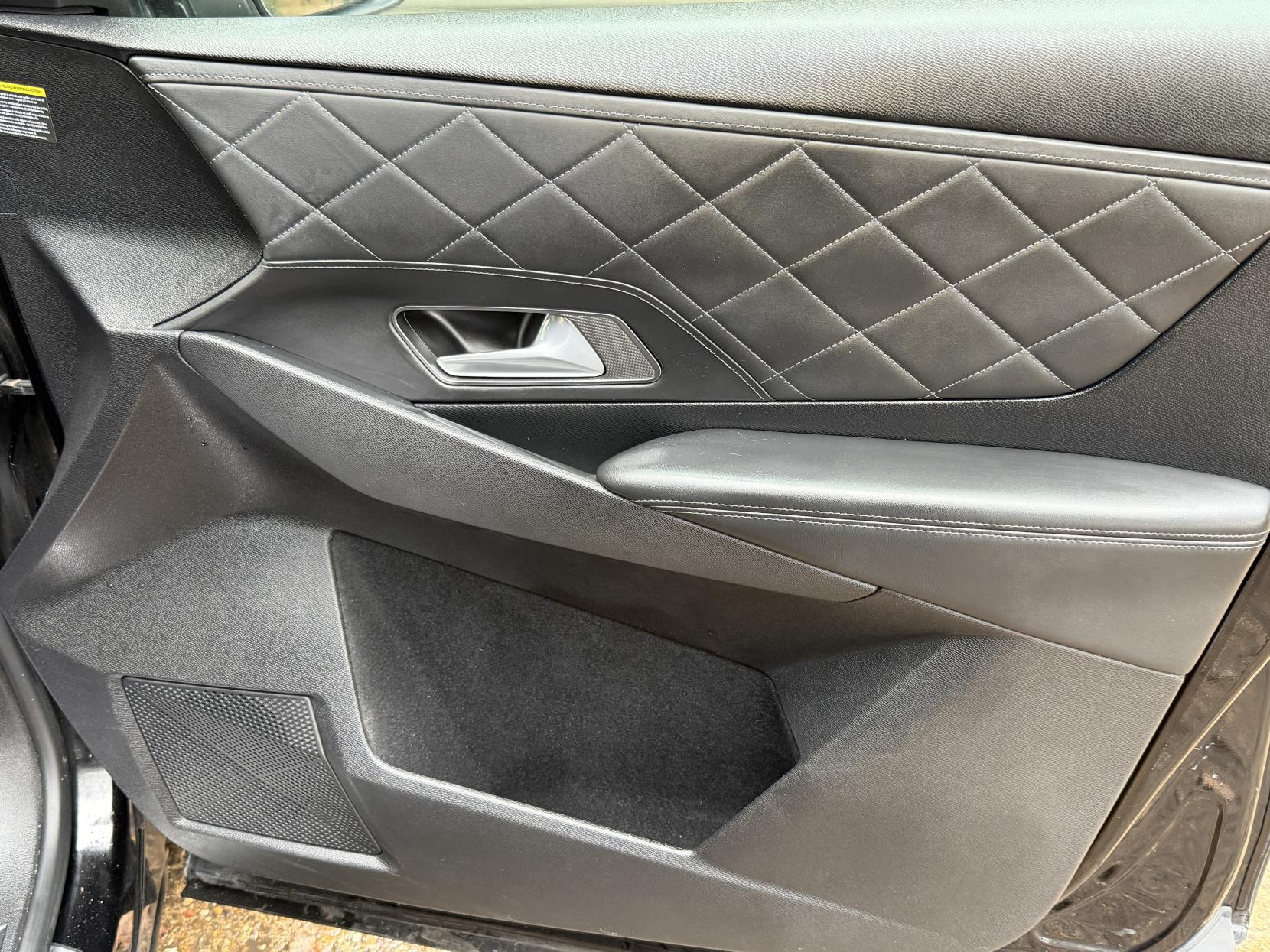 DS AUTOMOBILES DS 7 CROSSBACK 1.6 PureTech GPF Prestige Crossback 5dr Petrol EAT8 Euro 6 (s/s) (225 ps)