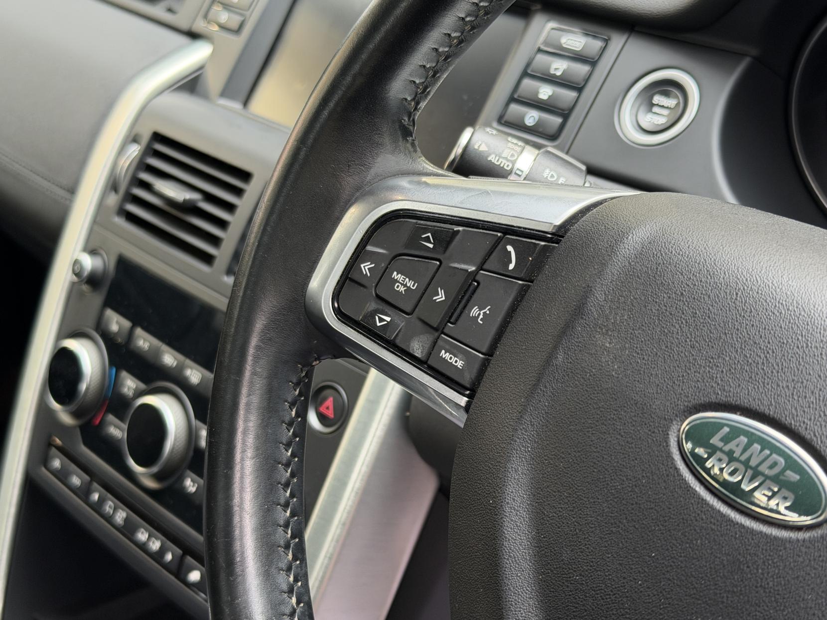 Land Rover Discovery Sport 2.0 TD4 SE Tech SUV 5dr Diesel Manual 4WD Euro 6 (s/s) (5 Seat) (150 ps)