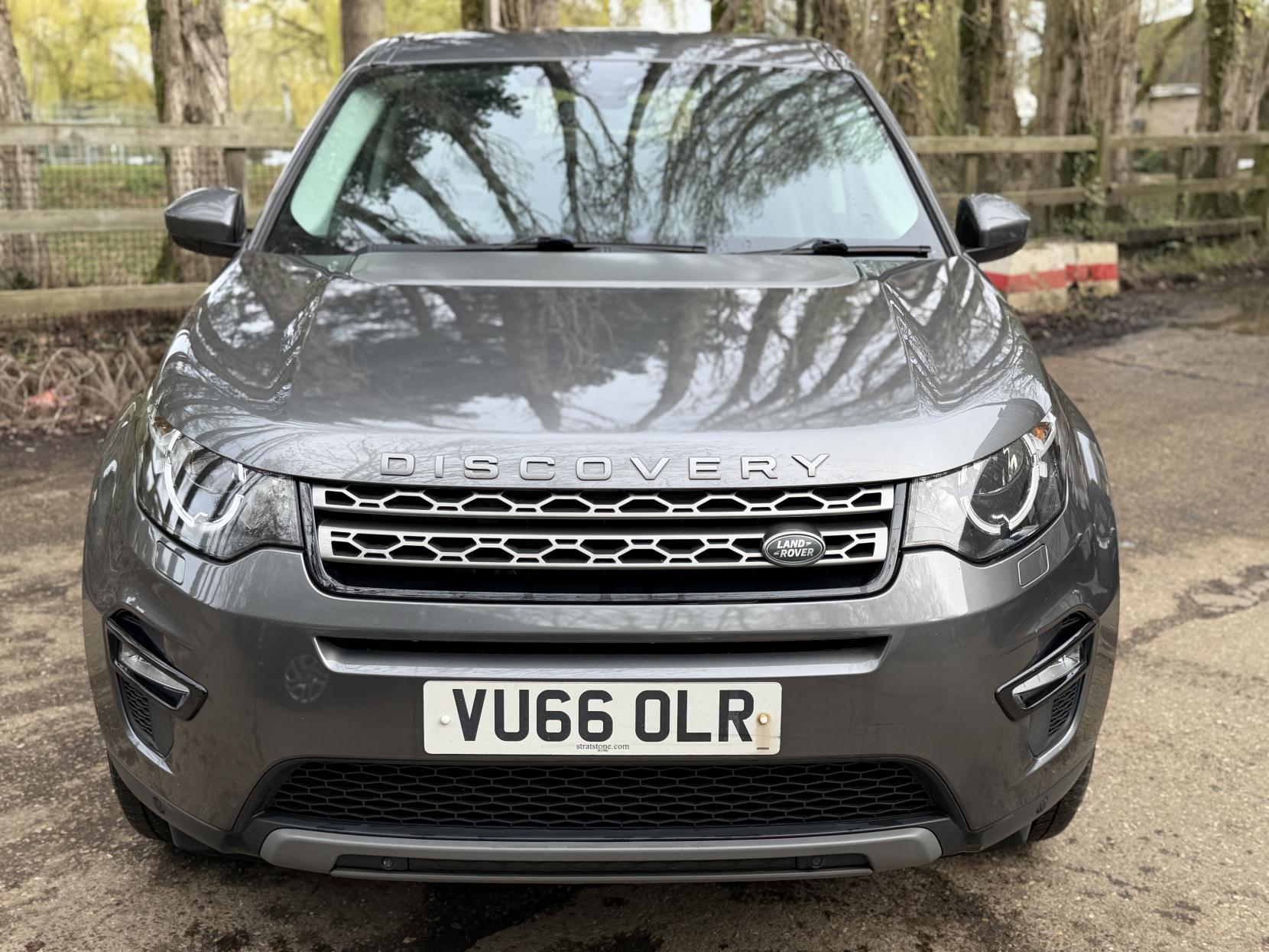 Land Rover Discovery Sport 2.0 TD4 SE Tech SUV 5dr Diesel Manual 4WD Euro 6 (s/s) (5 Seat) (150 ps)