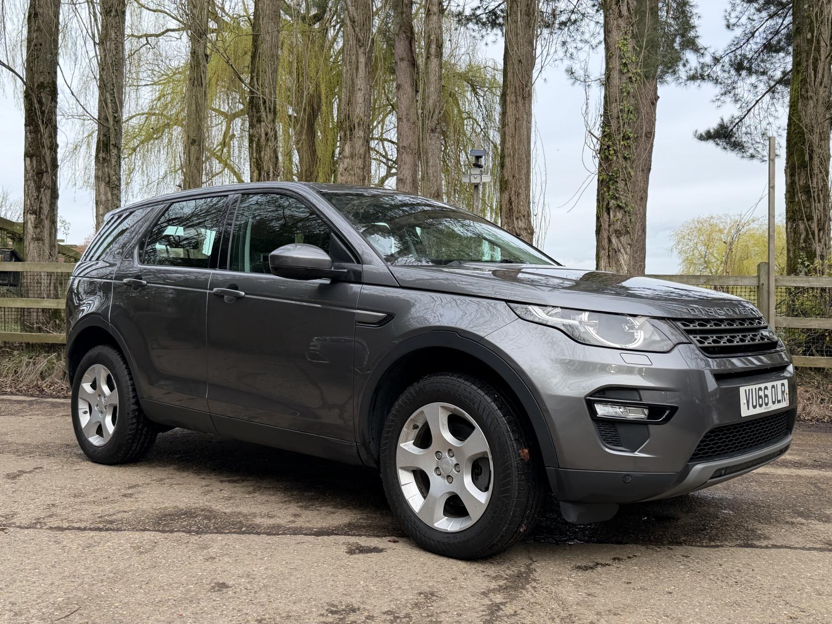 Land Rover Discovery Sport 2.0 TD4 SE Tech SUV 5dr Diesel Manual 4WD Euro 6 (s/s) (5 Seat) (150 ps)