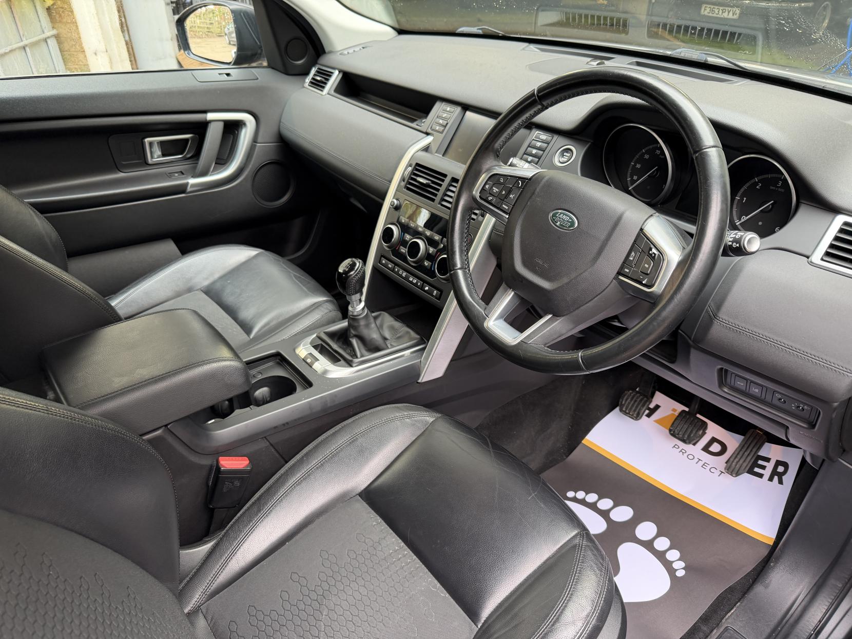 Land Rover Discovery Sport 2.0 TD4 SE Tech SUV 5dr Diesel Manual 4WD Euro 6 (s/s) (5 Seat) (150 ps)