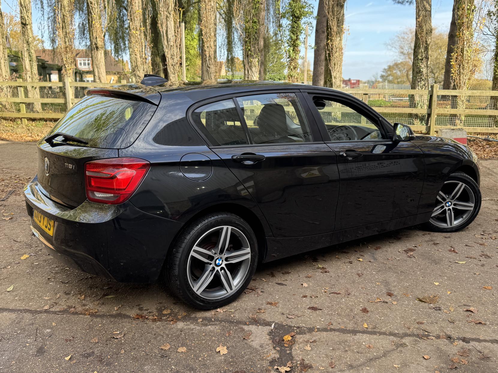 BMW 1 Series 1.6 116i Sport Hatchback 5dr Petrol Manual Euro 6 (s/s) (136 ps)