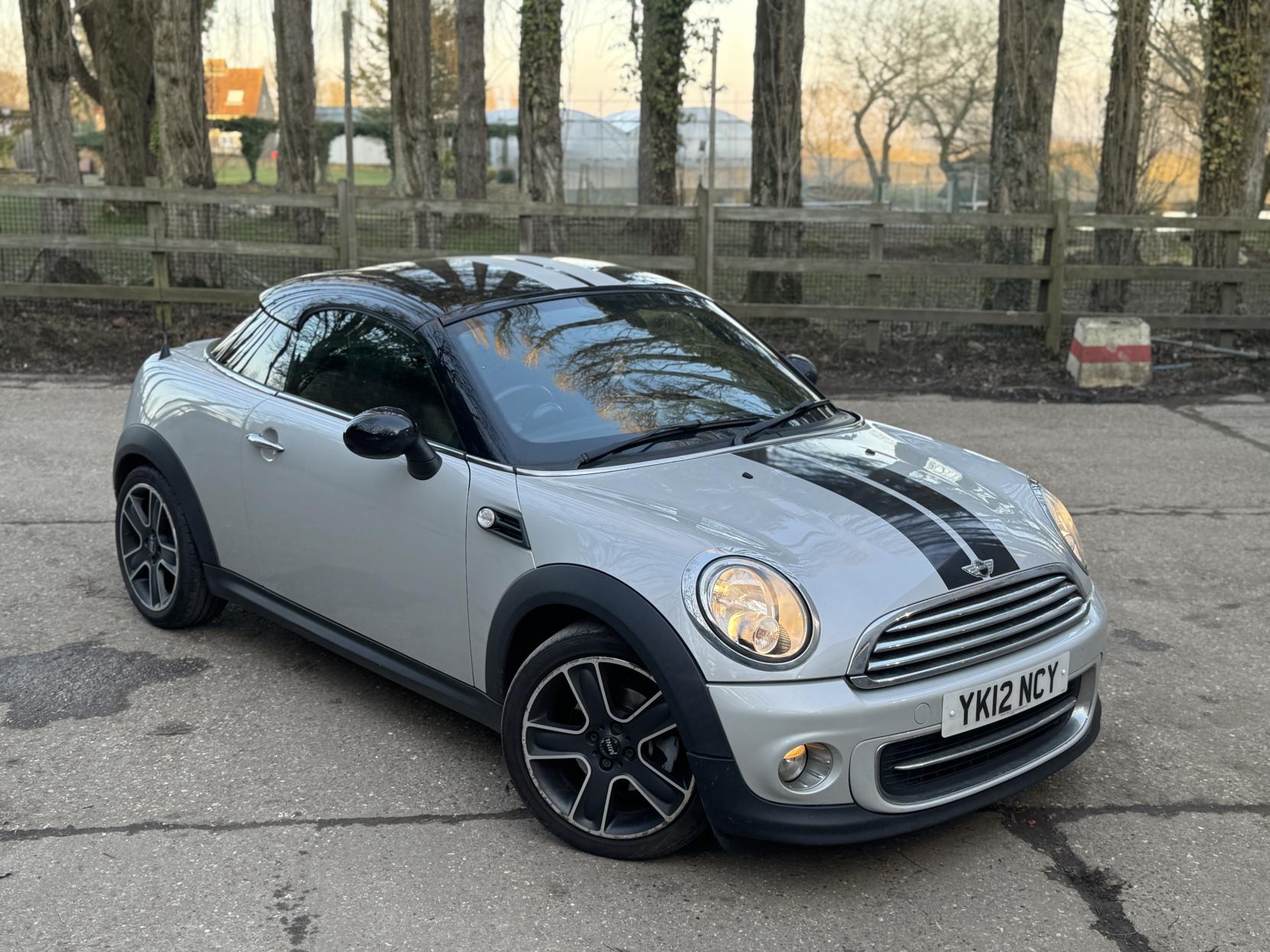 MINI Coupe 1.6 Cooper Coupe 2dr Petrol Manual Euro 5 (s/s) (122 ps)