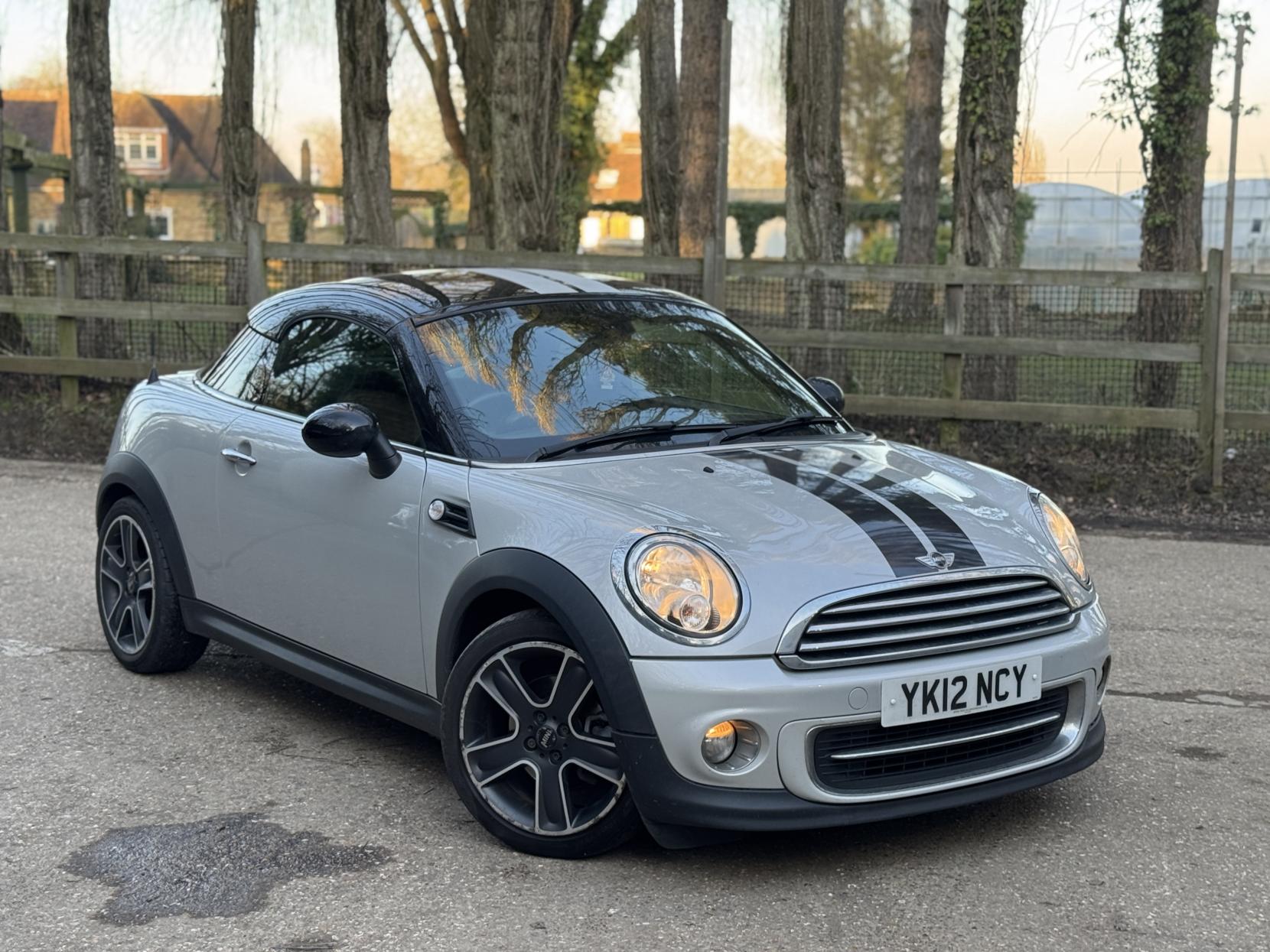 MINI Coupe 1.6 Cooper Coupe 2dr Petrol Manual Euro 5 (s/s) (122 ps)