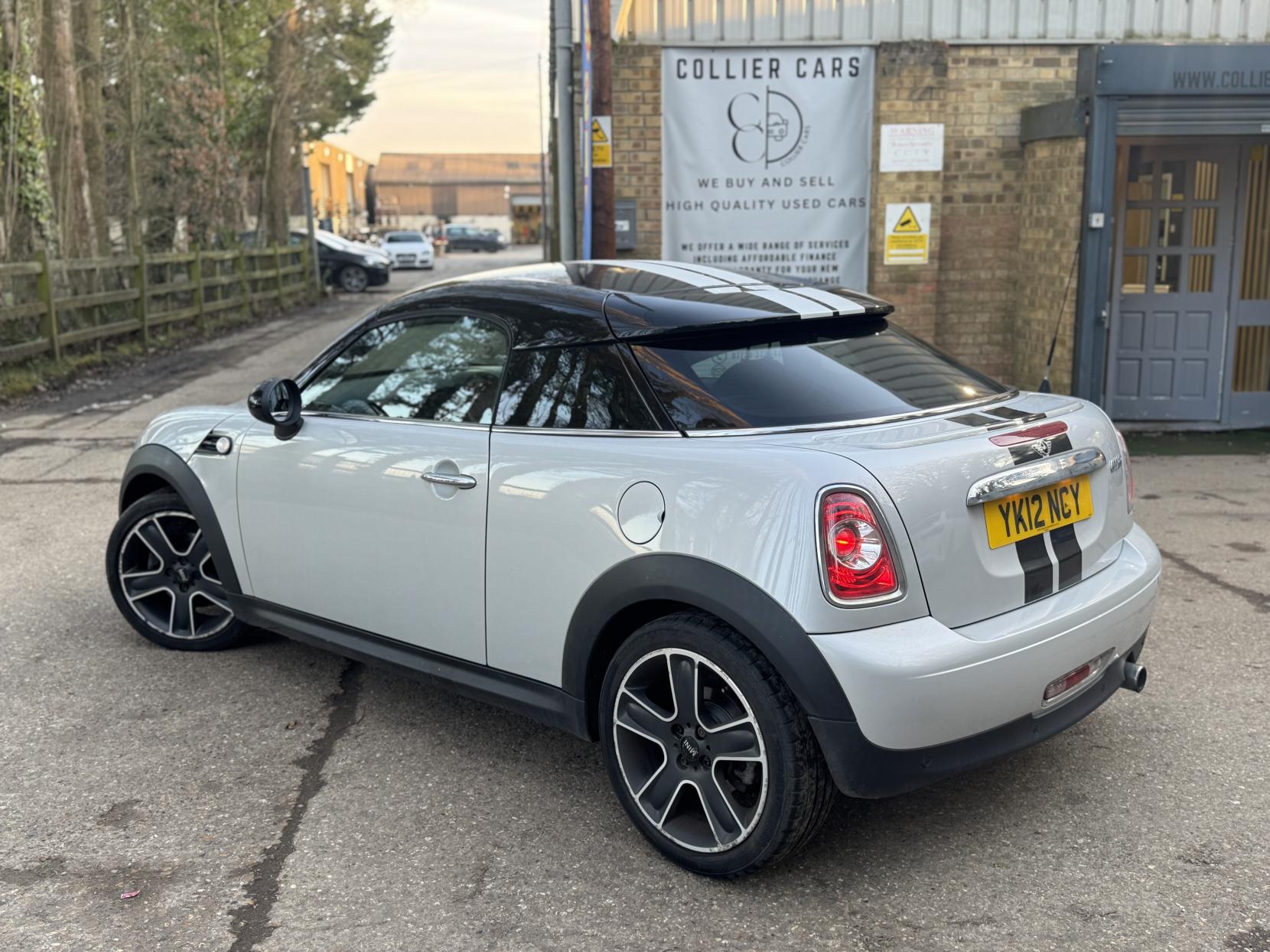 MINI Coupe 1.6 Cooper Coupe 2dr Petrol Manual Euro 5 (s/s) (122 ps)