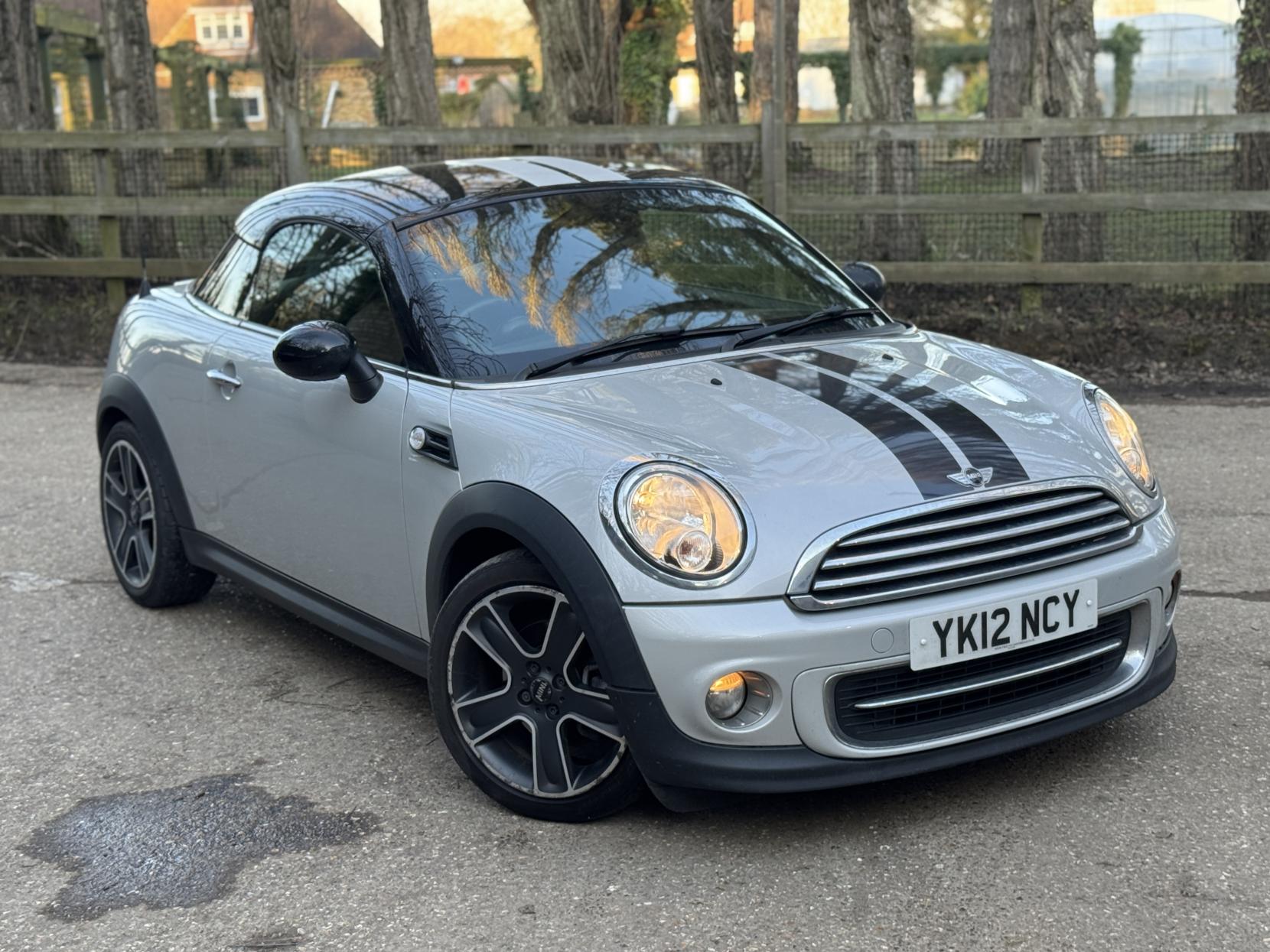 MINI Coupe 1.6 Cooper Coupe 2dr Petrol Manual Euro 5 (s/s) (122 ps)