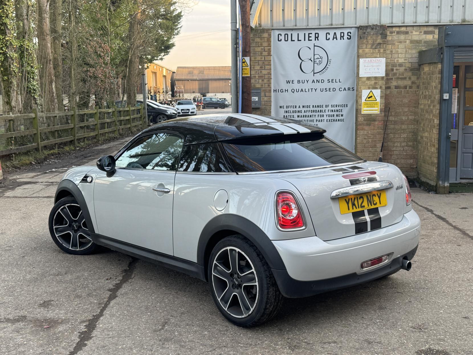 MINI Coupe 1.6 Cooper Coupe 2dr Petrol Manual Euro 5 (s/s) (122 ps)