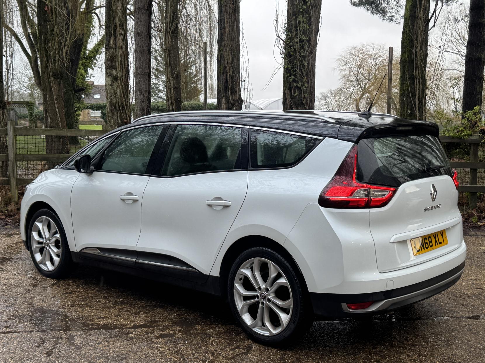 Renault Grand Scenic 1.3 TCe Iconic MPV 5dr Petrol Manual Euro 6 (s/s) (140 ps)