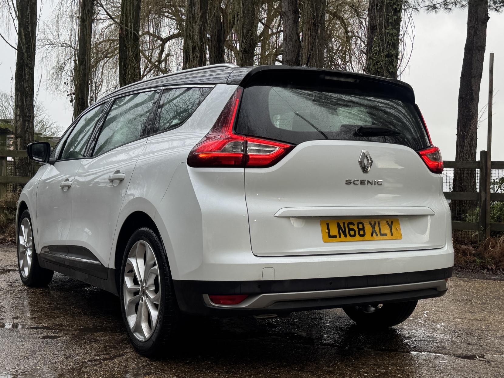 Renault Grand Scenic 1.3 TCe Iconic MPV 5dr Petrol Manual Euro 6 (s/s) (140 ps)