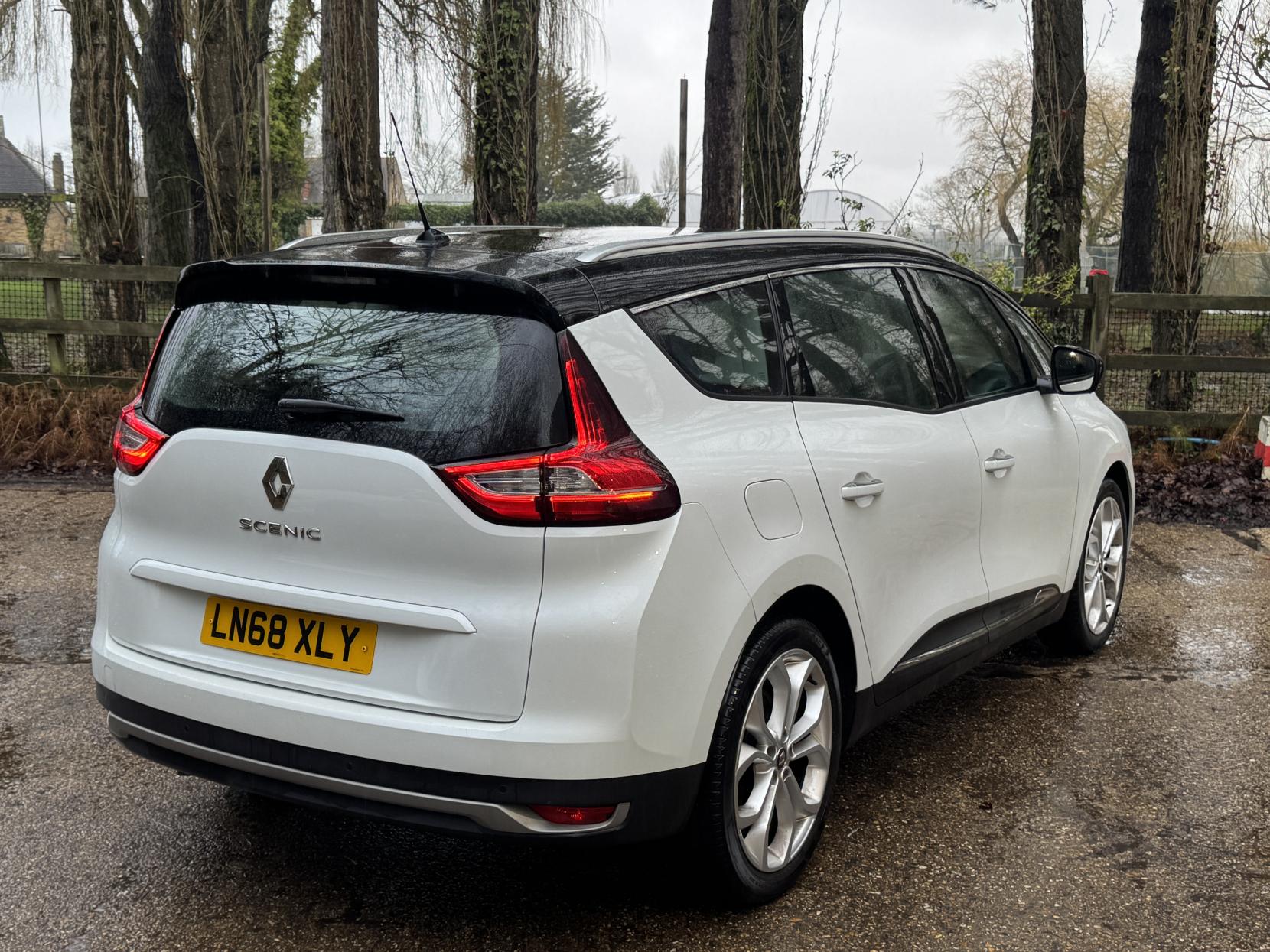 Renault Grand Scenic 1.3 TCe Iconic MPV 5dr Petrol Manual Euro 6 (s/s) (140 ps)