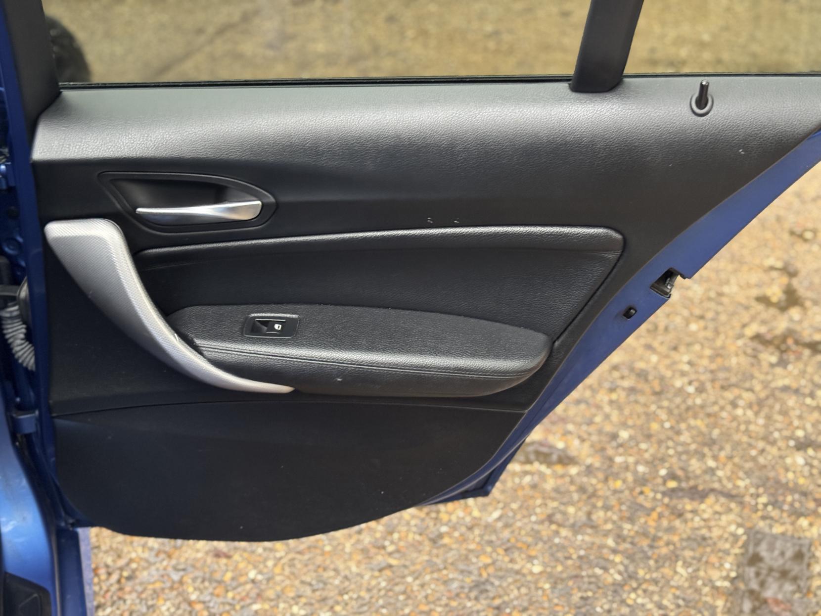 BMW 1 Series 3.0 M135i Hatchback 5dr Petrol Manual Euro 5 (s/s) (320 ps)