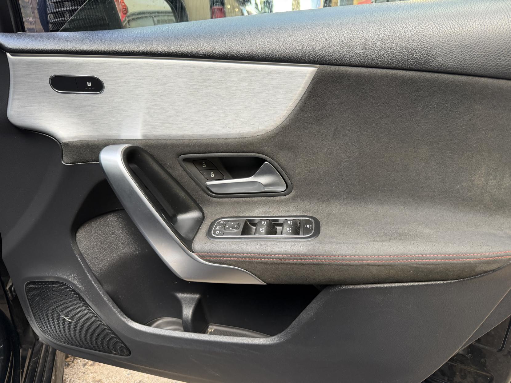 Mercedes-Benz A Class 1.3 A200 AMG Line (Premium) Hatchback 5dr Petrol 7G-DCT Euro 6 (s/s) (163 ps)