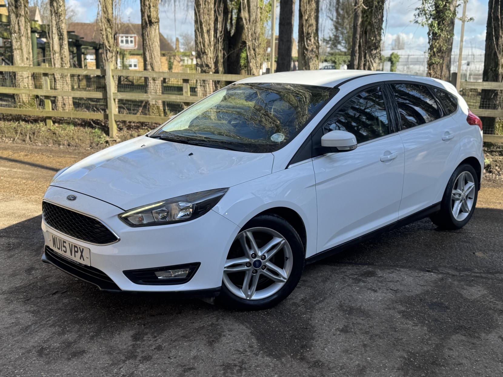 Ford Focus 1.0T EcoBoost Zetec Hatchback 5dr Petrol Manual Euro 6 (s/s) (100 ps)