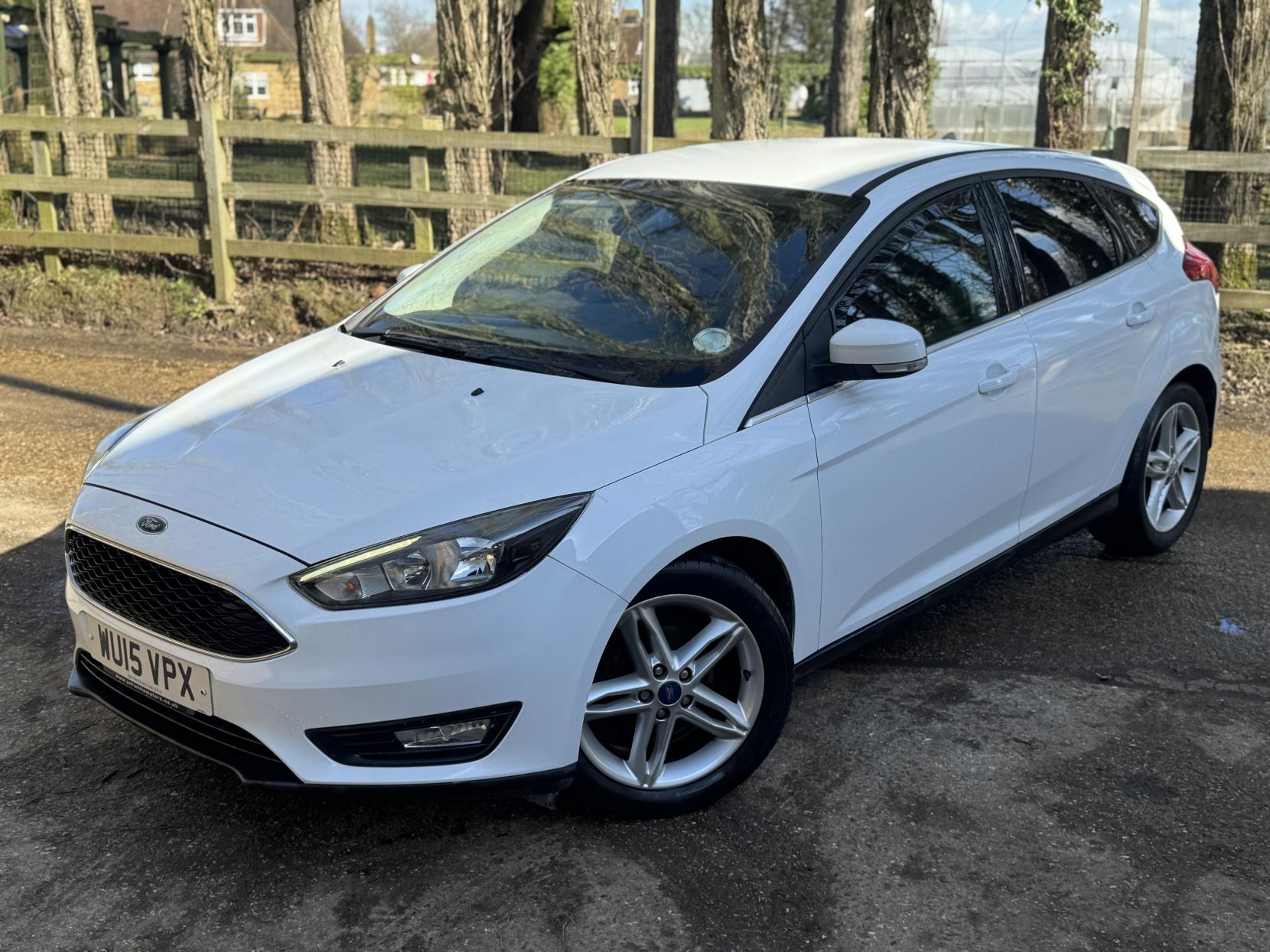 Ford Focus 1.0T EcoBoost Zetec Hatchback 5dr Petrol Manual Euro 6 (s/s) (100 ps)