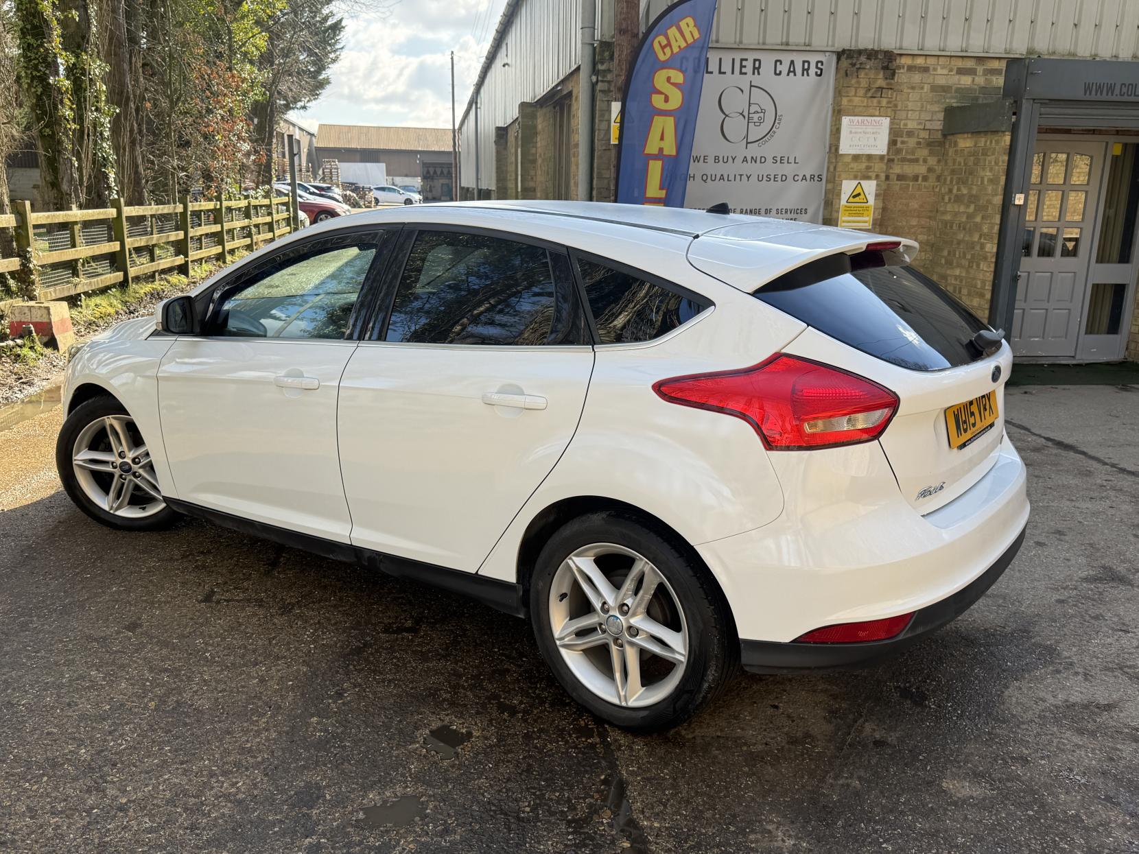 Ford Focus 1.0T EcoBoost Zetec Hatchback 5dr Petrol Manual Euro 6 (s/s) (100 ps)