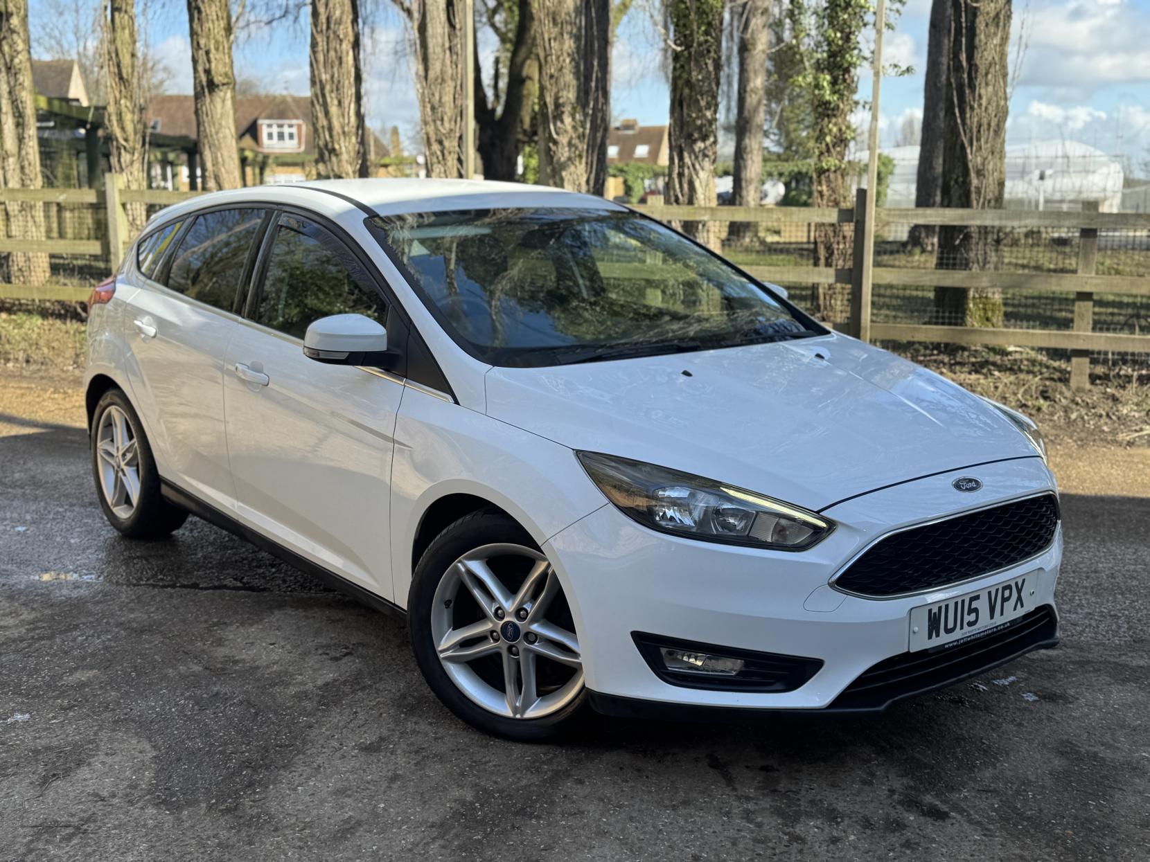 Ford Focus 1.0T EcoBoost Zetec Hatchback 5dr Petrol Manual Euro 6 (s/s) (100 ps)