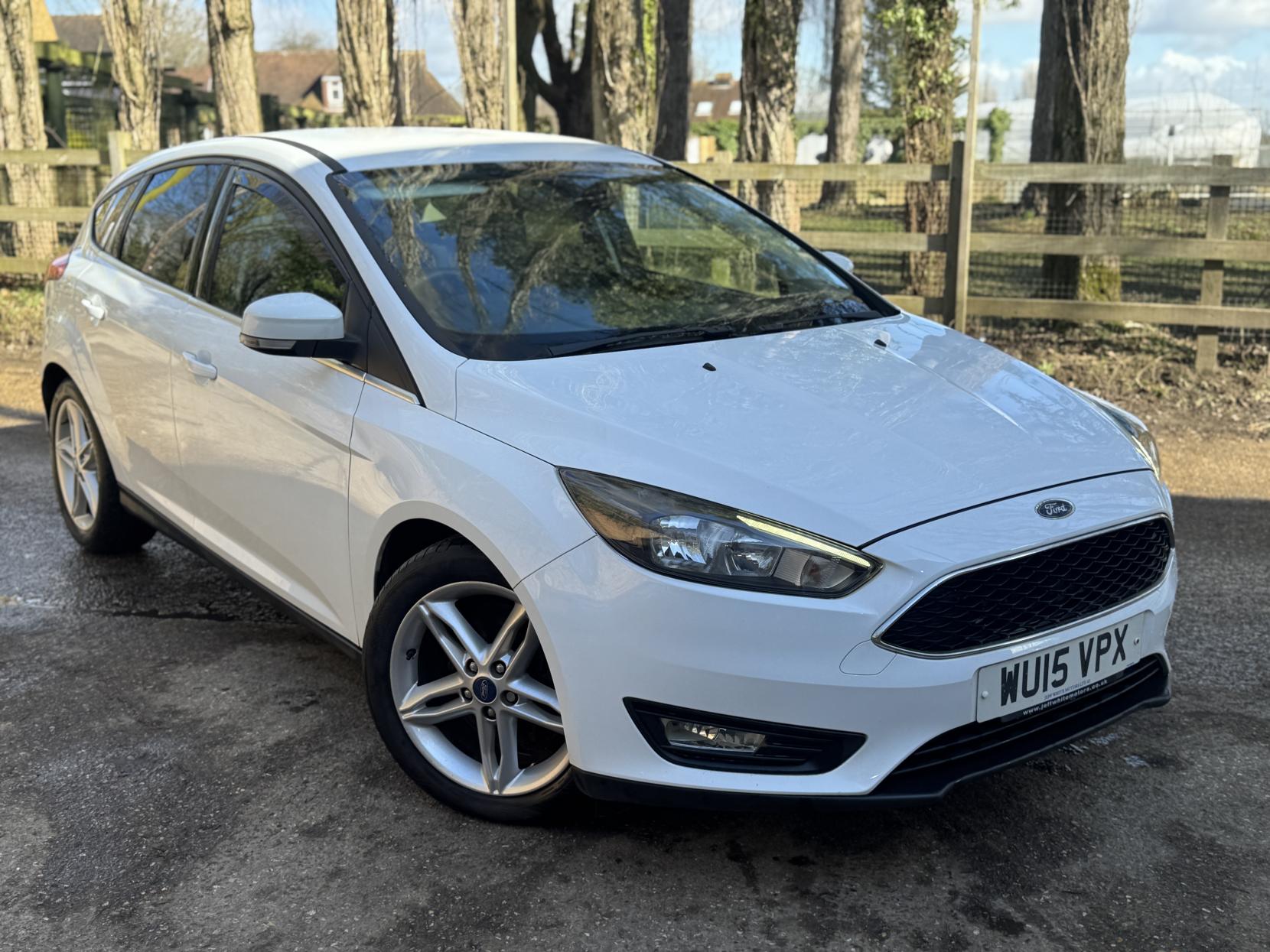 Ford Focus 1.0T EcoBoost Zetec Hatchback 5dr Petrol Manual Euro 6 (s/s) (100 ps)