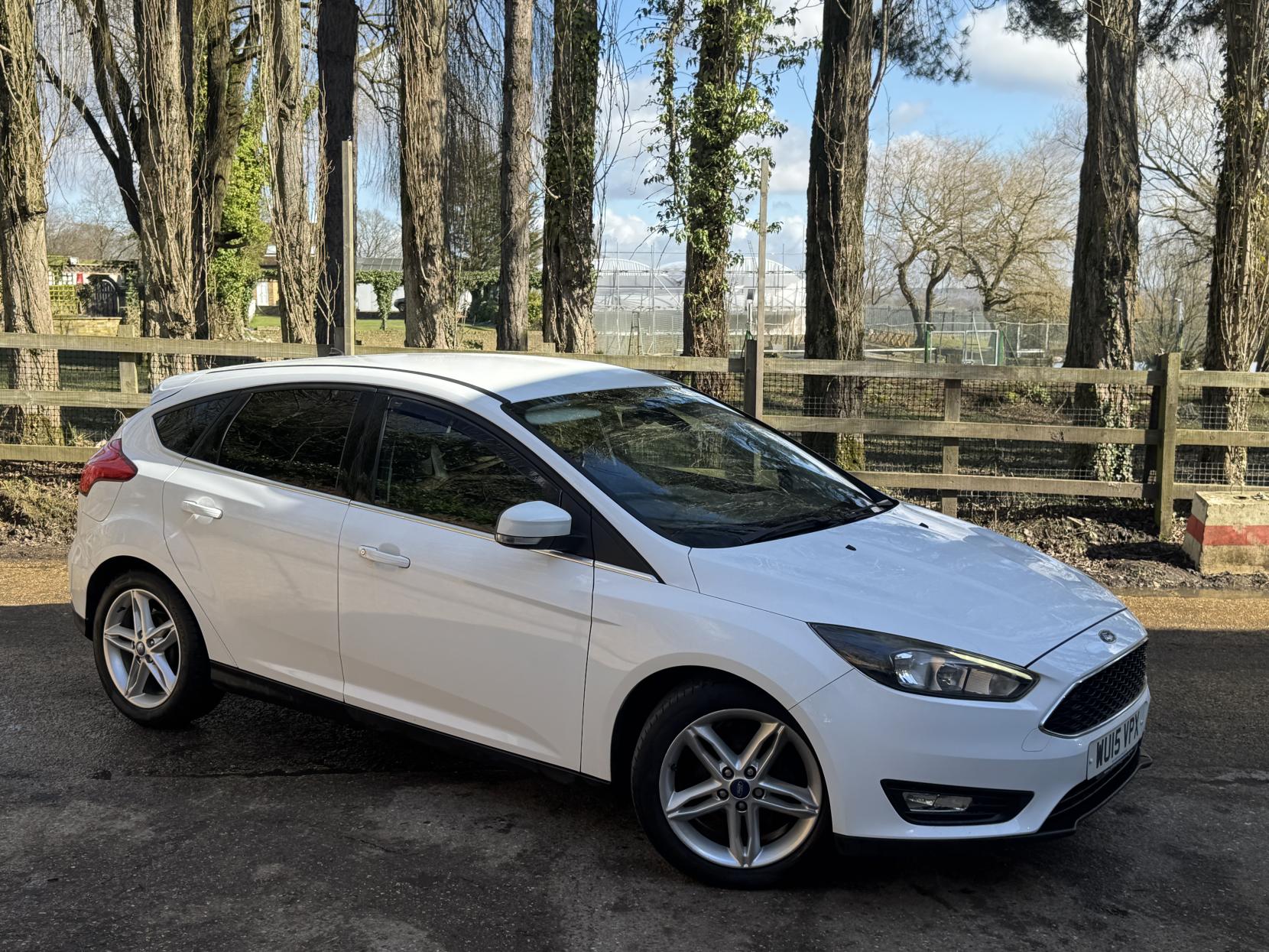 Ford Focus 1.0T EcoBoost Zetec Hatchback 5dr Petrol Manual Euro 6 (s/s) (100 ps)