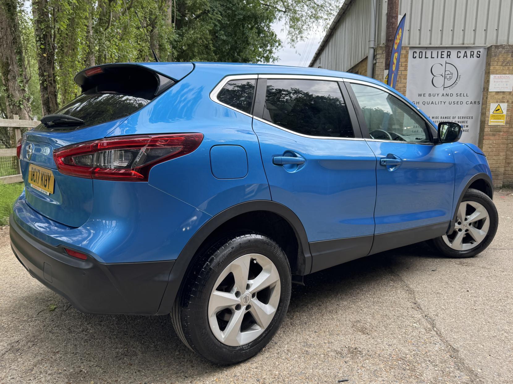 Nissan Qashqai 1.2 DIG-T Acenta SUV 5dr Petrol Manual Euro 6 (s/s) (115 ps)