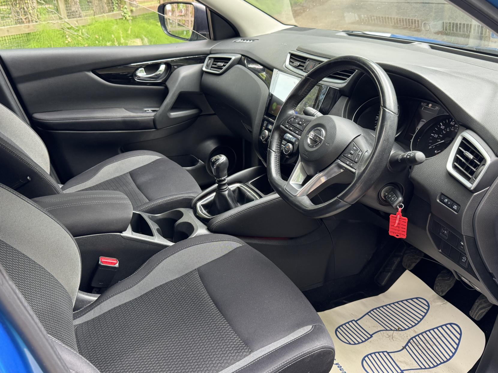Nissan Qashqai 1.2 DIG-T Acenta SUV 5dr Petrol Manual Euro 6 (s/s) (115 ps)