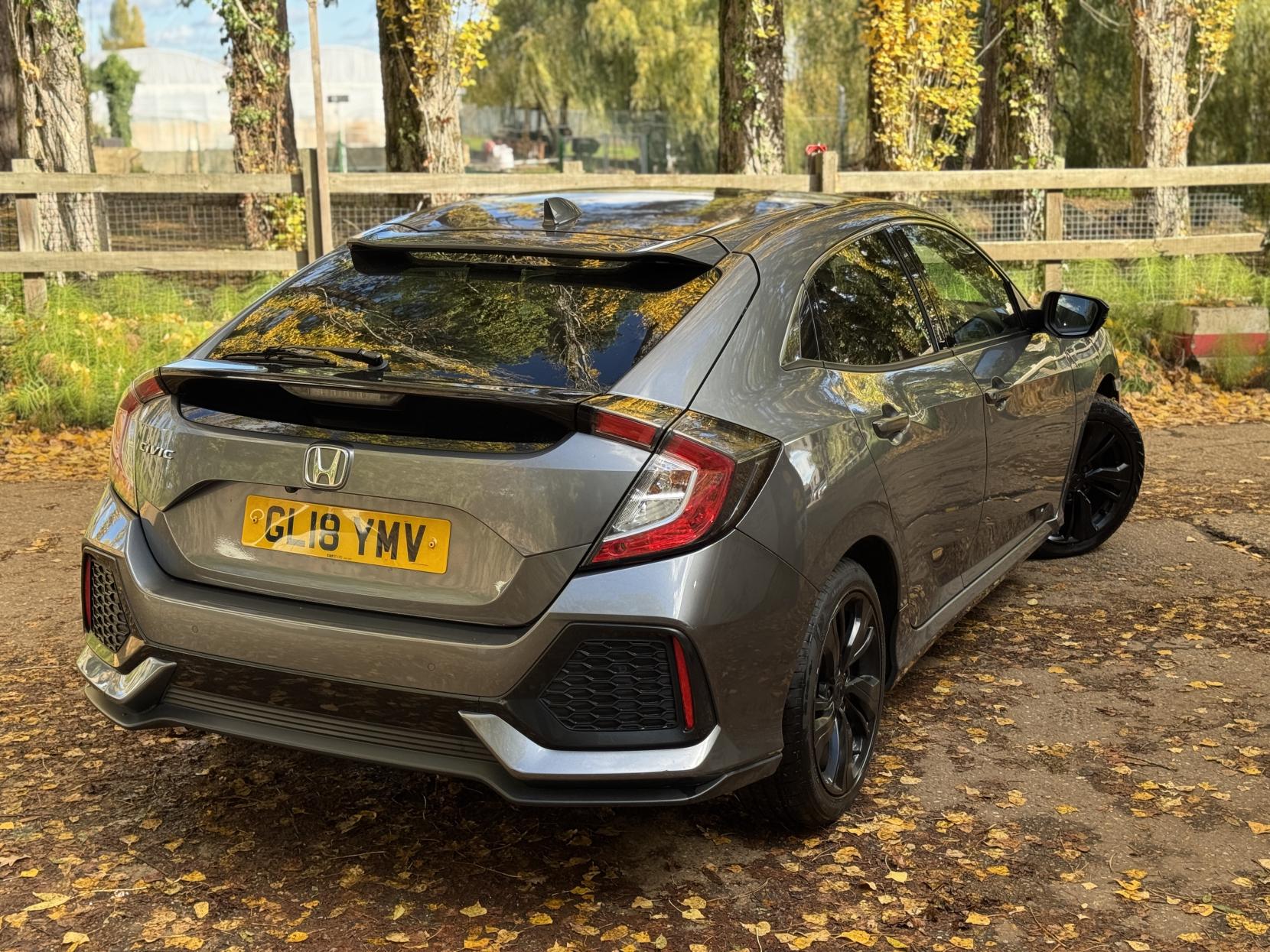 Honda Civic 1.0 VTEC Turbo EX Hatchback 5dr Petrol CVT Euro 6 (s/s) (126 ps)