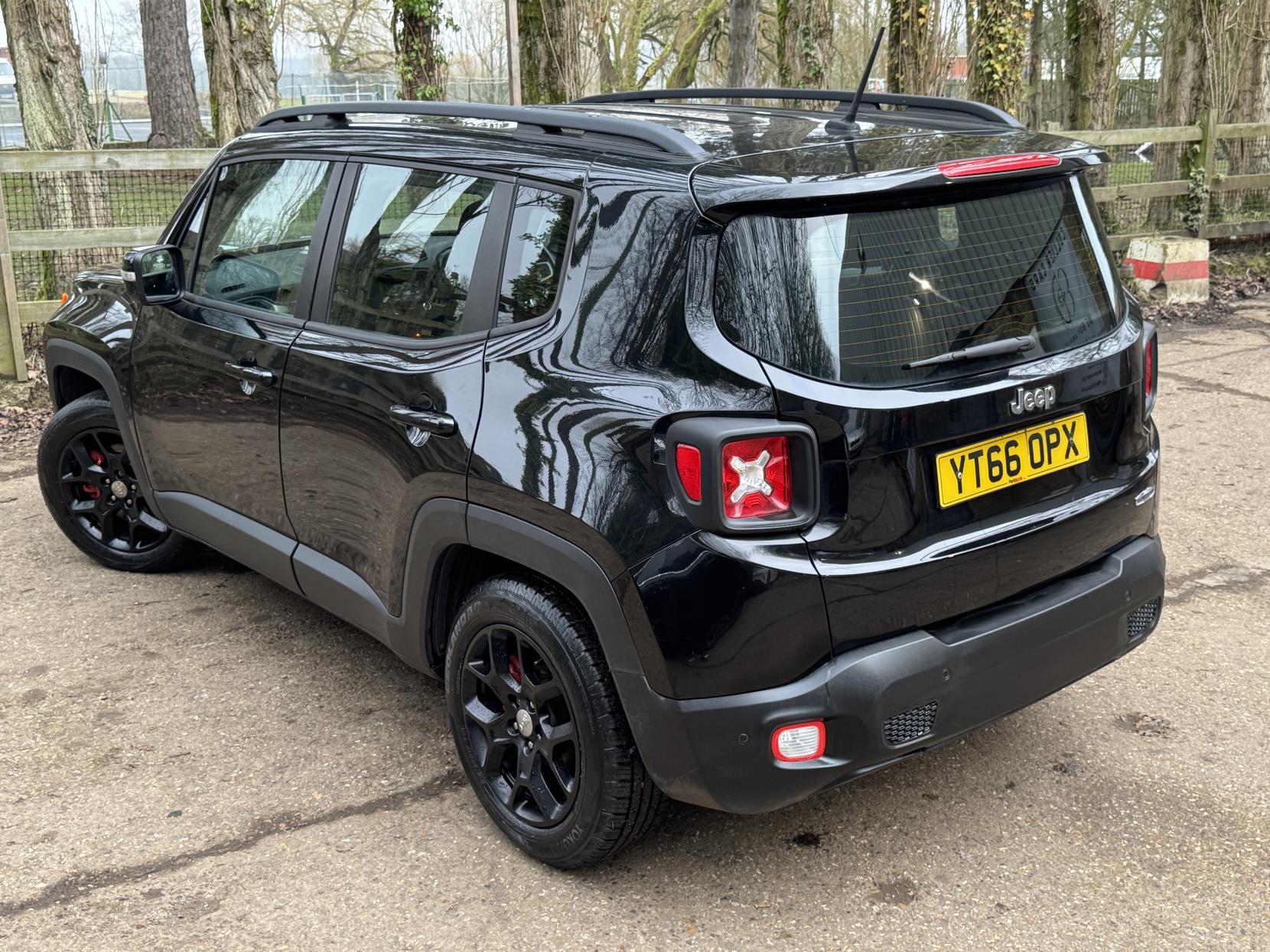 Jeep Renegade 1.4T MultiAirII Longitude SUV 5dr Petrol DDCT Euro 6 (s/s) (140 ps)