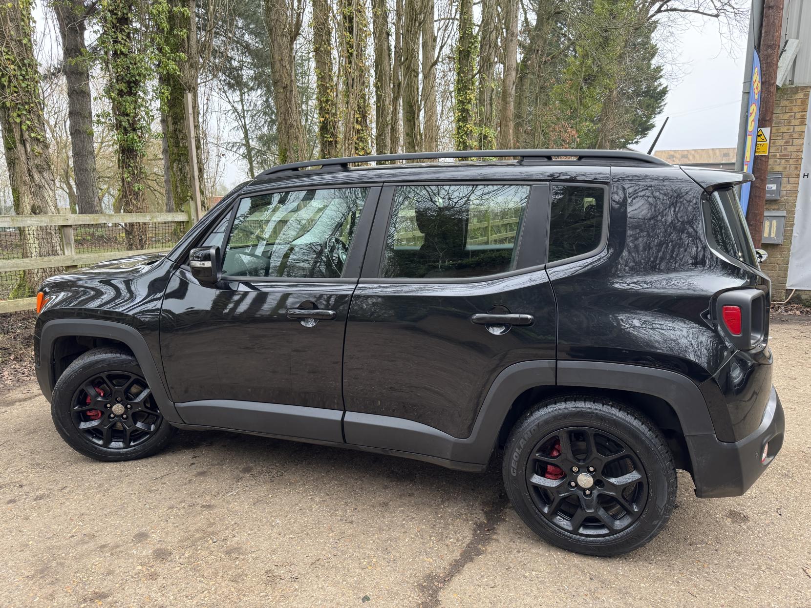 Jeep Renegade 1.4T MultiAirII Longitude SUV 5dr Petrol DDCT Euro 6 (s/s) (140 ps)