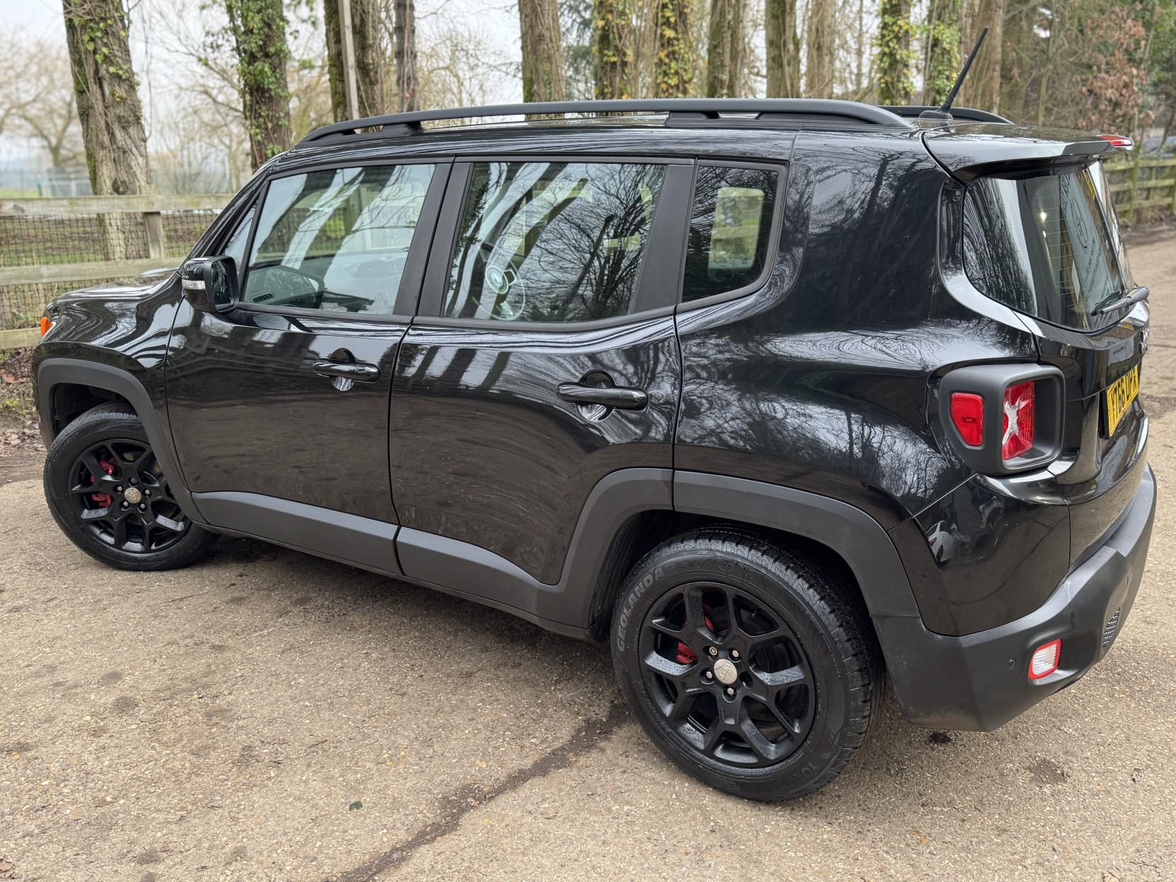 Jeep Renegade 1.4T MultiAirII Longitude SUV 5dr Petrol DDCT Euro 6 (s/s) (140 ps)