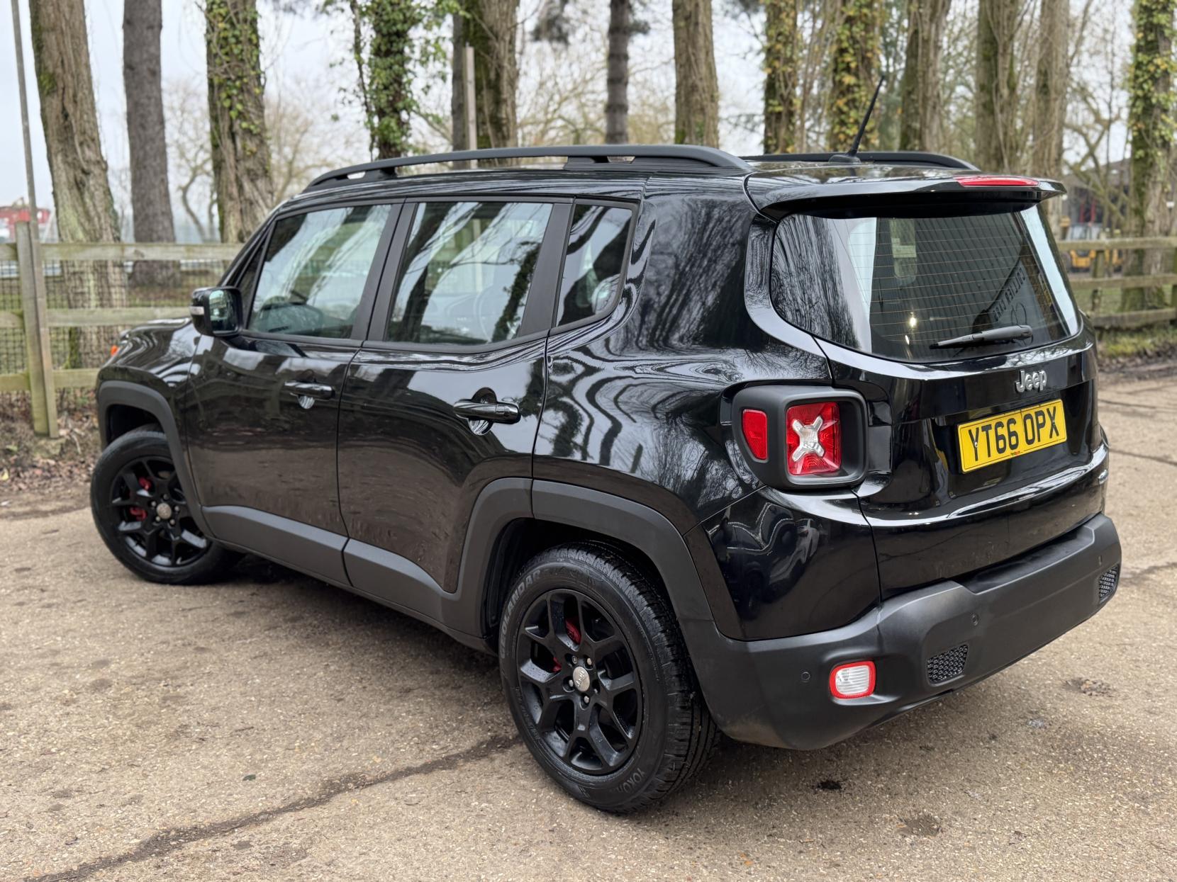 Jeep Renegade 1.4T MultiAirII Longitude SUV 5dr Petrol DDCT Euro 6 (s/s) (140 ps)