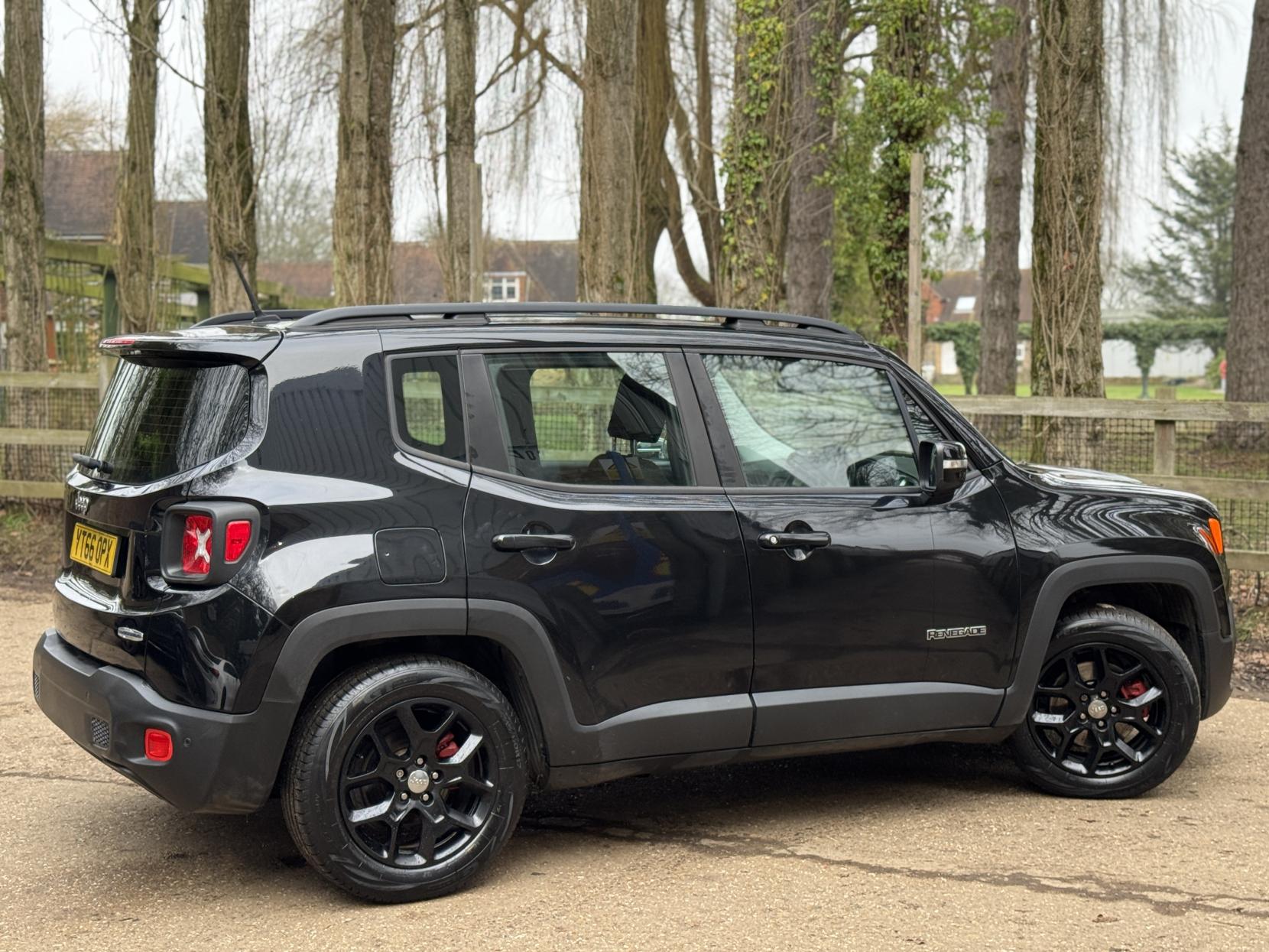 Jeep Renegade 1.4T MultiAirII Longitude SUV 5dr Petrol DDCT Euro 6 (s/s) (140 ps)