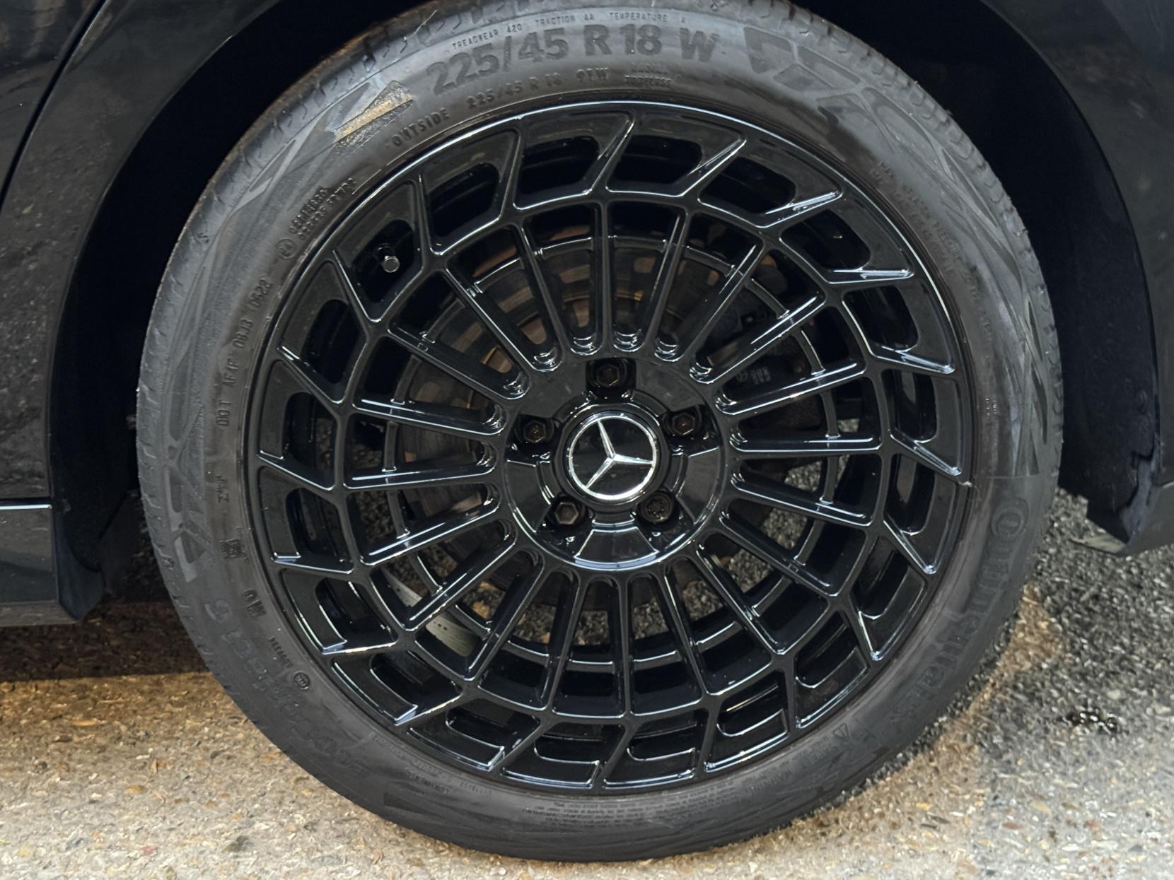 Mercedes-Benz CLA 2.0 CLA220d AMG Line (Premium 2) Coupe 4dr Diesel 8G-DCT Euro 6 (s/s) (190 ps)