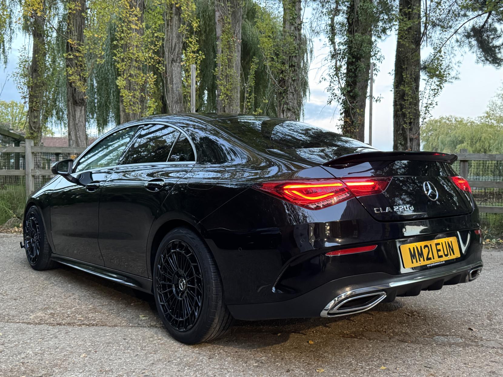 Mercedes-Benz CLA 2.0 CLA220d AMG Line (Premium 2) Coupe 4dr Diesel 8G-DCT Euro 6 (s/s) (190 ps)
