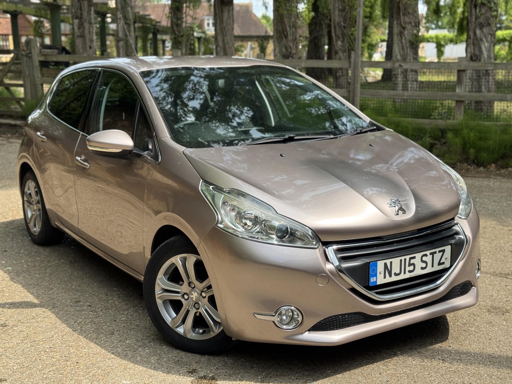 Peugeot 208 1.2 VTi PureTech Allure Hatchback 5dr Petrol Manual Euro 6 (82 ps)
