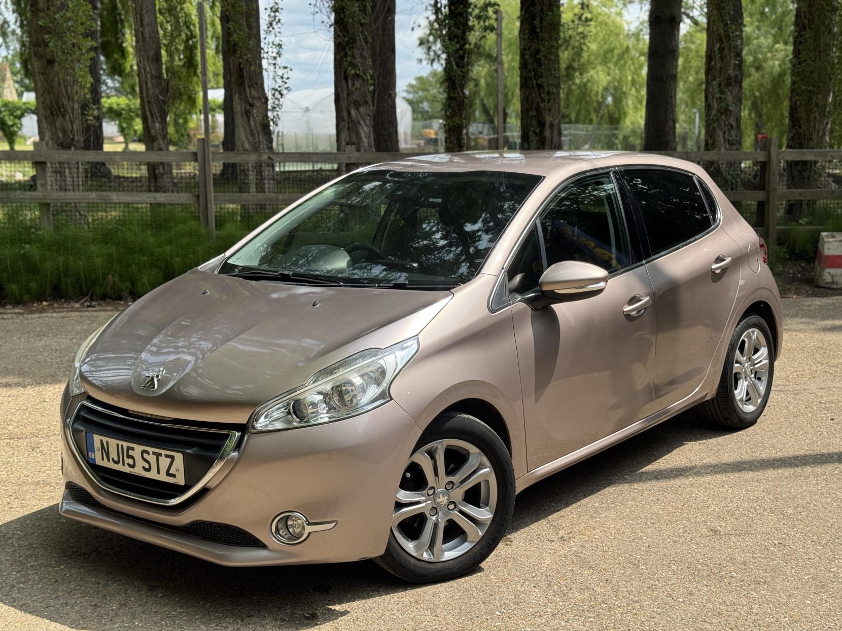 Peugeot 208 1.2 VTi PureTech Allure Hatchback 5dr Petrol Manual Euro 6 (82 ps)