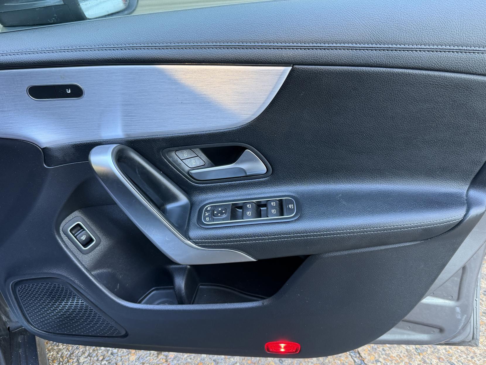 Mercedes-Benz CLA 1.3 CLA200 AMG Line Coupe 4dr Petrol 7G-DCT Euro 6 (s/s) (163 ps)