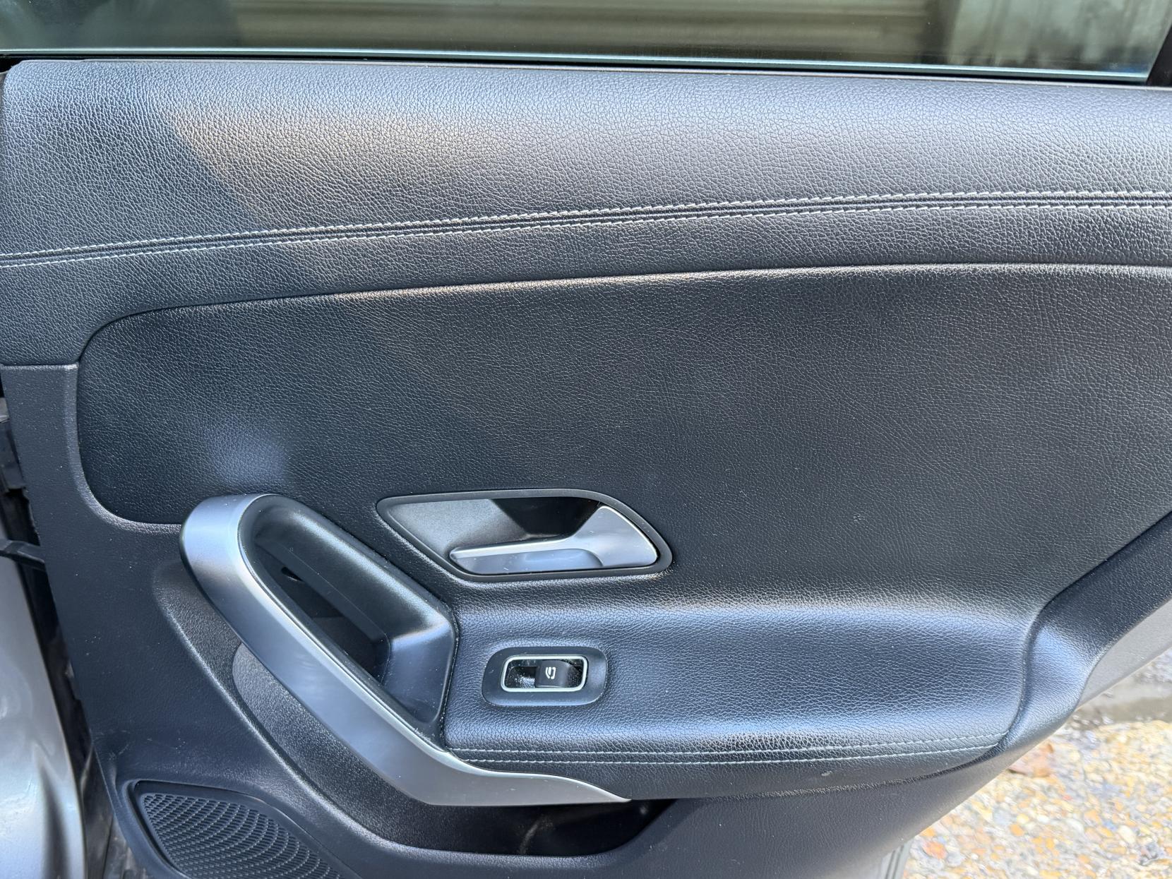 Mercedes-Benz CLA 1.3 CLA200 AMG Line Coupe 4dr Petrol 7G-DCT Euro 6 (s/s) (163 ps)