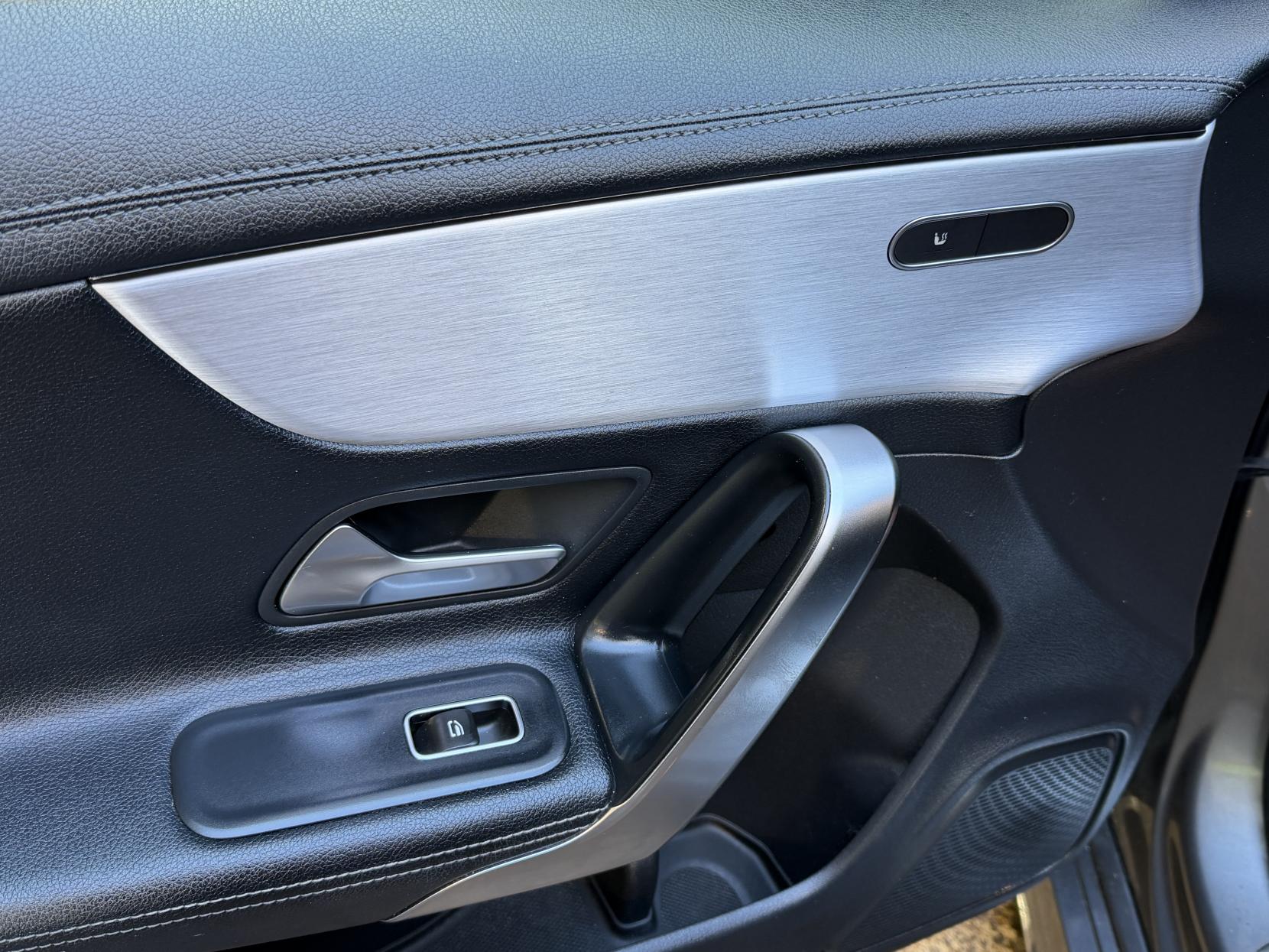 Mercedes-Benz CLA 1.3 CLA200 AMG Line Coupe 4dr Petrol 7G-DCT Euro 6 (s/s) (163 ps)