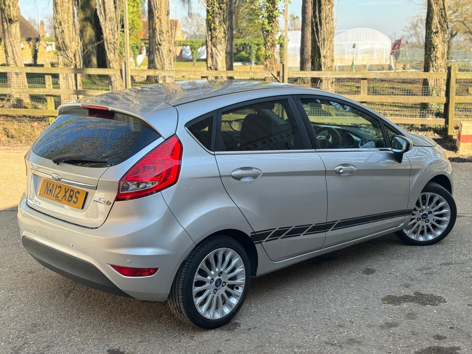 Ford Fiesta 1.4 Titanium Hatchback 5dr Petrol Manual (133 g/km, 94 bhp)