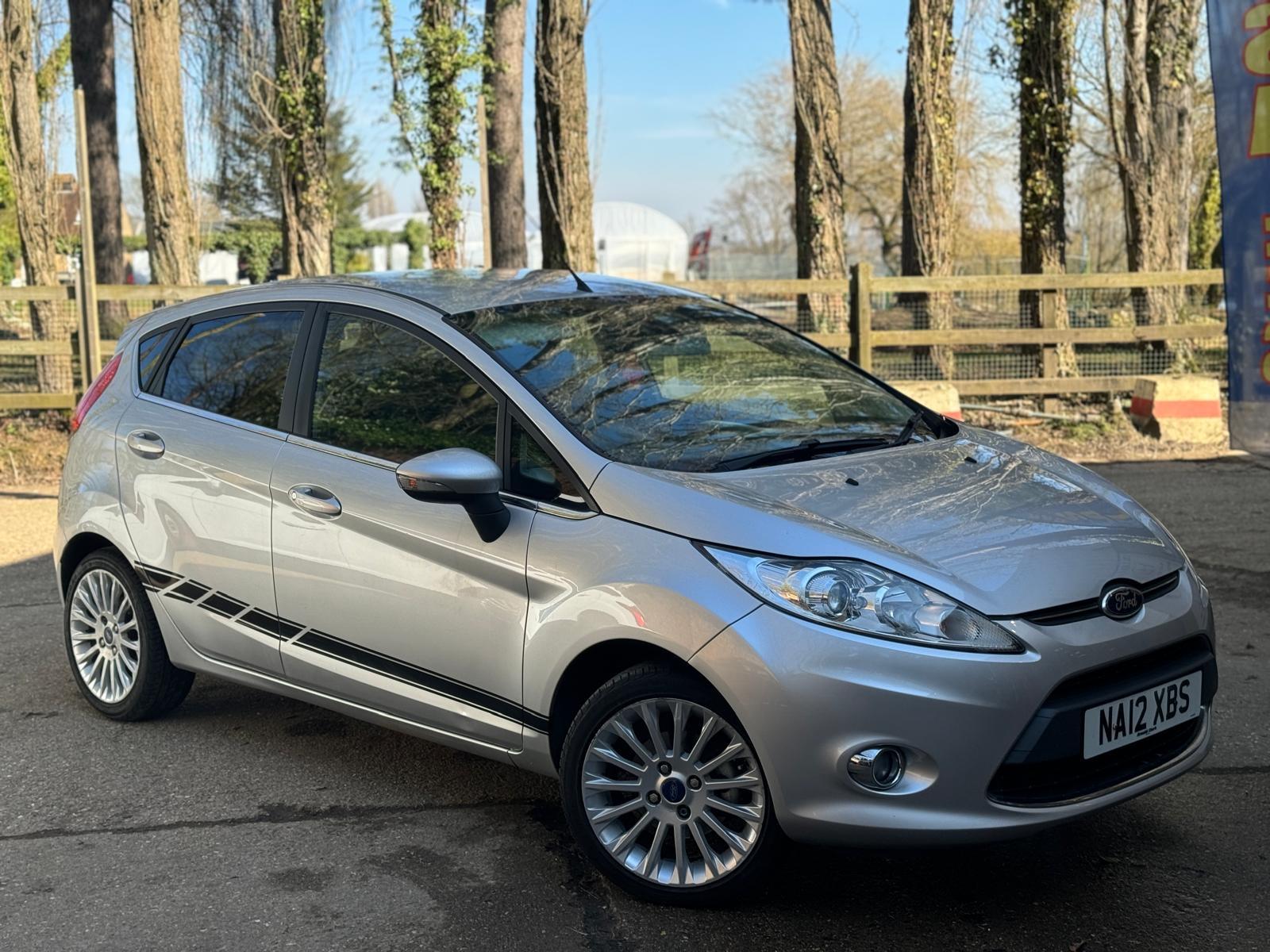 Ford Fiesta 1.4 Titanium Hatchback 5dr Petrol Manual (133 g/km, 94 bhp)