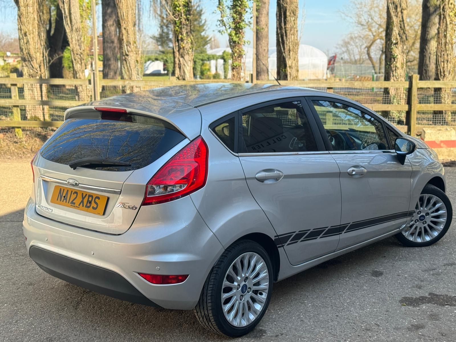 Ford Fiesta 1.4 Titanium Hatchback 5dr Petrol Manual (133 g/km, 94 bhp)