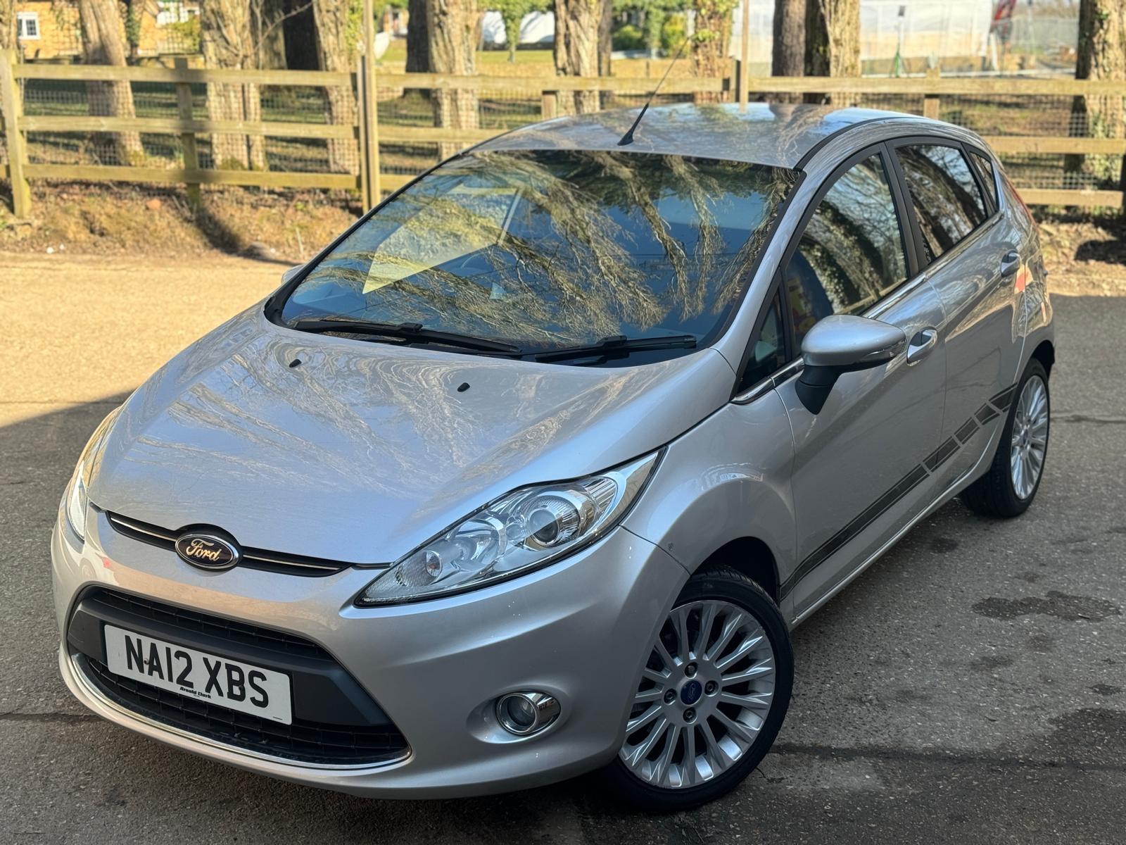 Ford Fiesta 1.4 Titanium Hatchback 5dr Petrol Manual (133 g/km, 94 bhp)