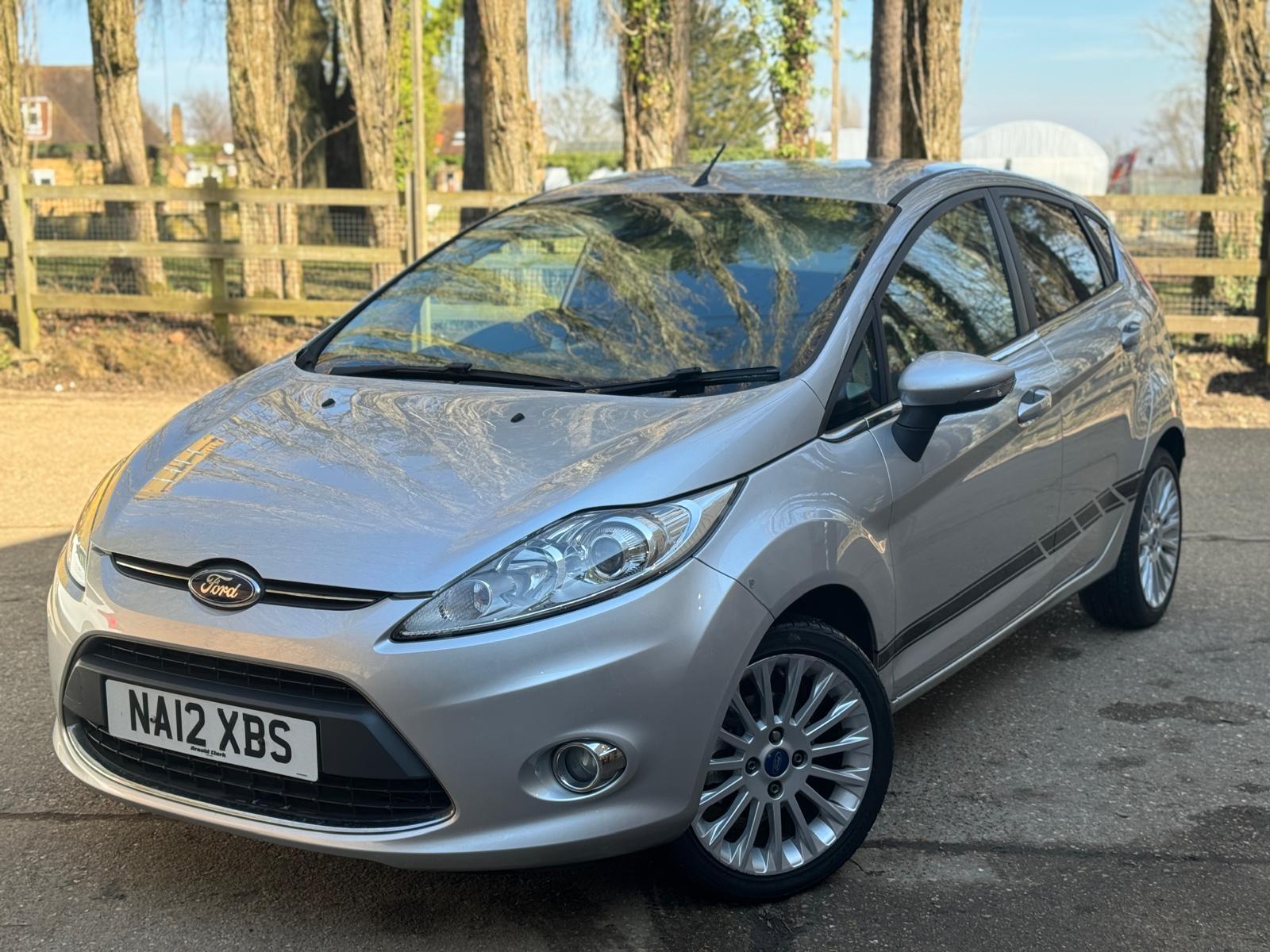 Ford Fiesta 1.4 Titanium Hatchback 5dr Petrol Manual (133 g/km, 94 bhp)